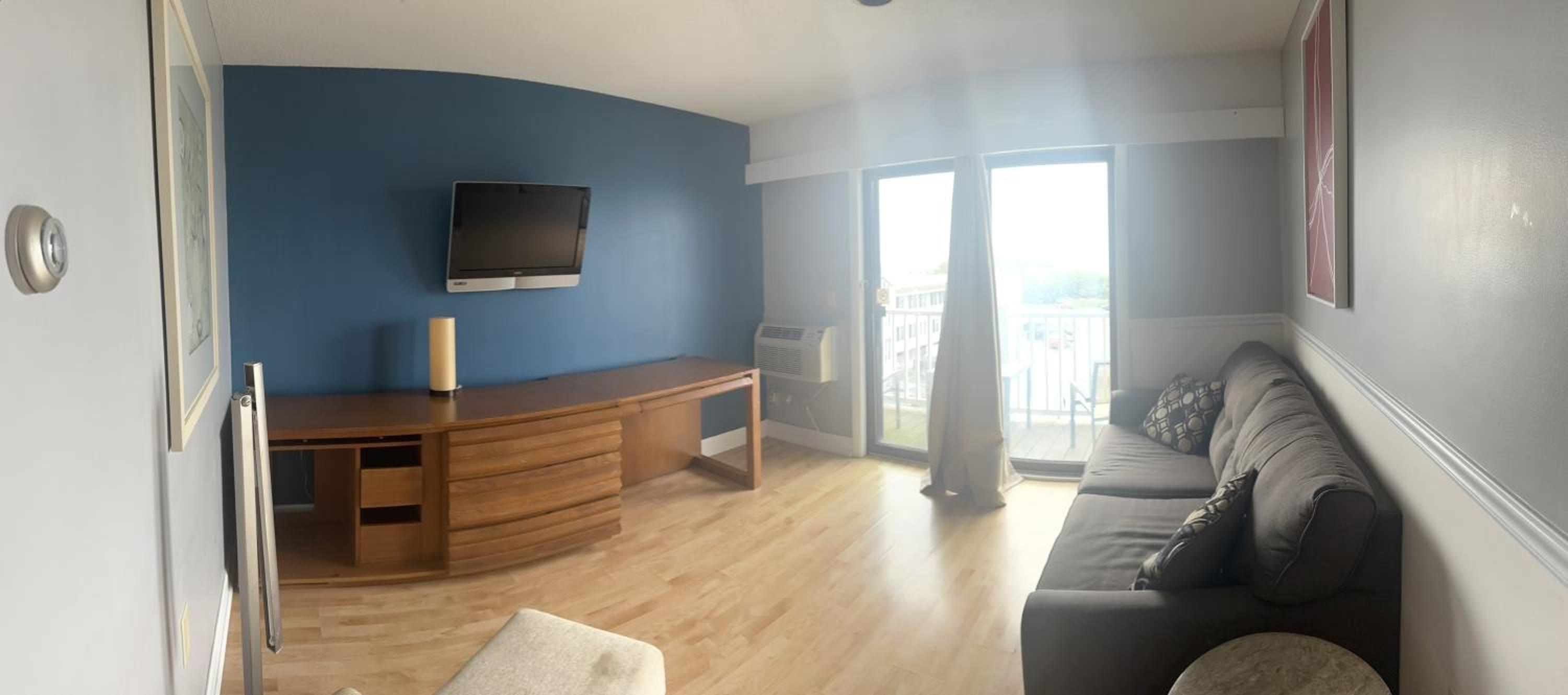 Suite with Balcony photo 1