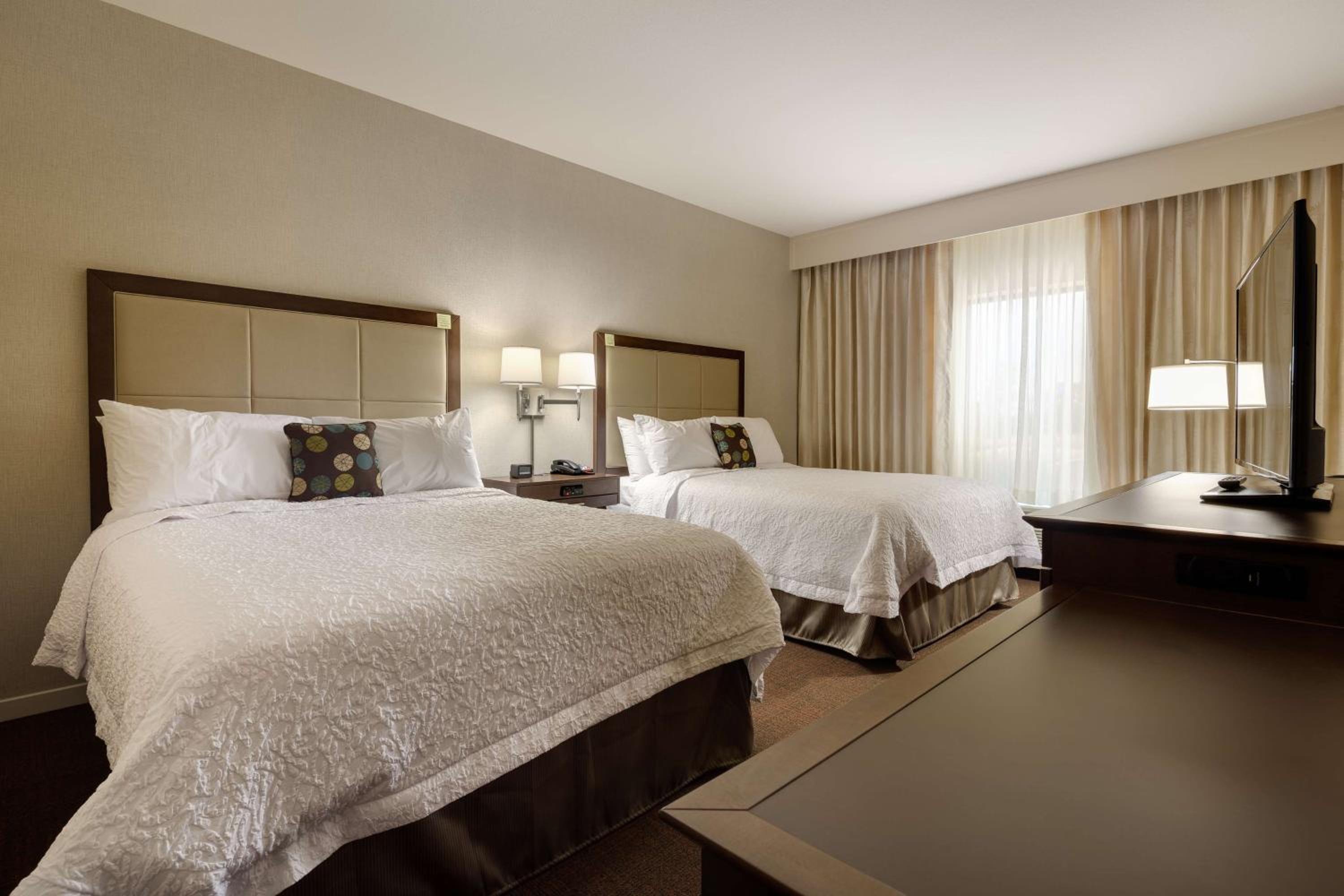 Queen Room with Two Queen Beds - Mobility Access/Non-Smoking