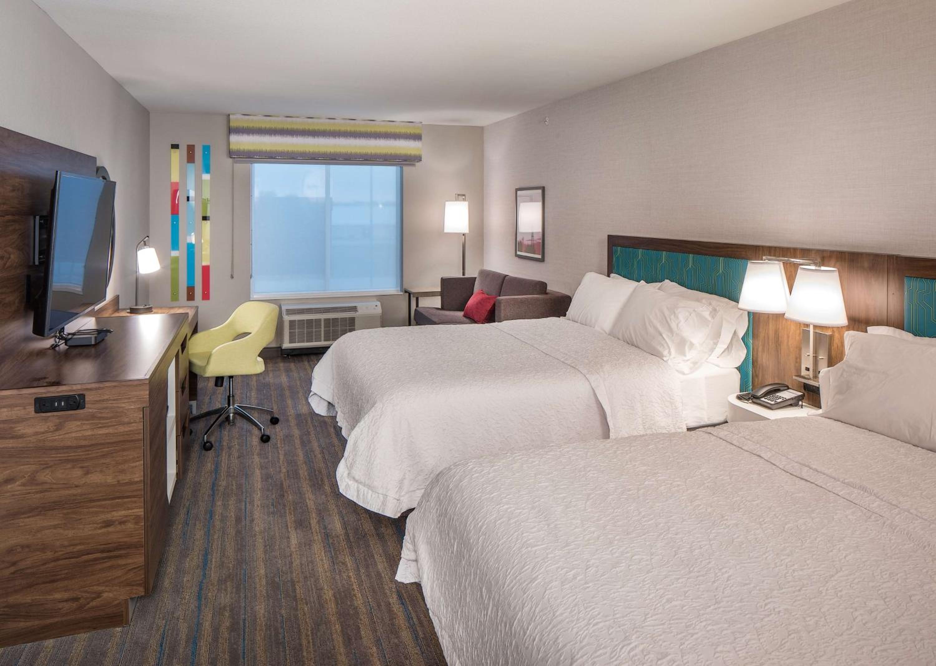 Queen Room with Two Queen Beds - Photo 1
