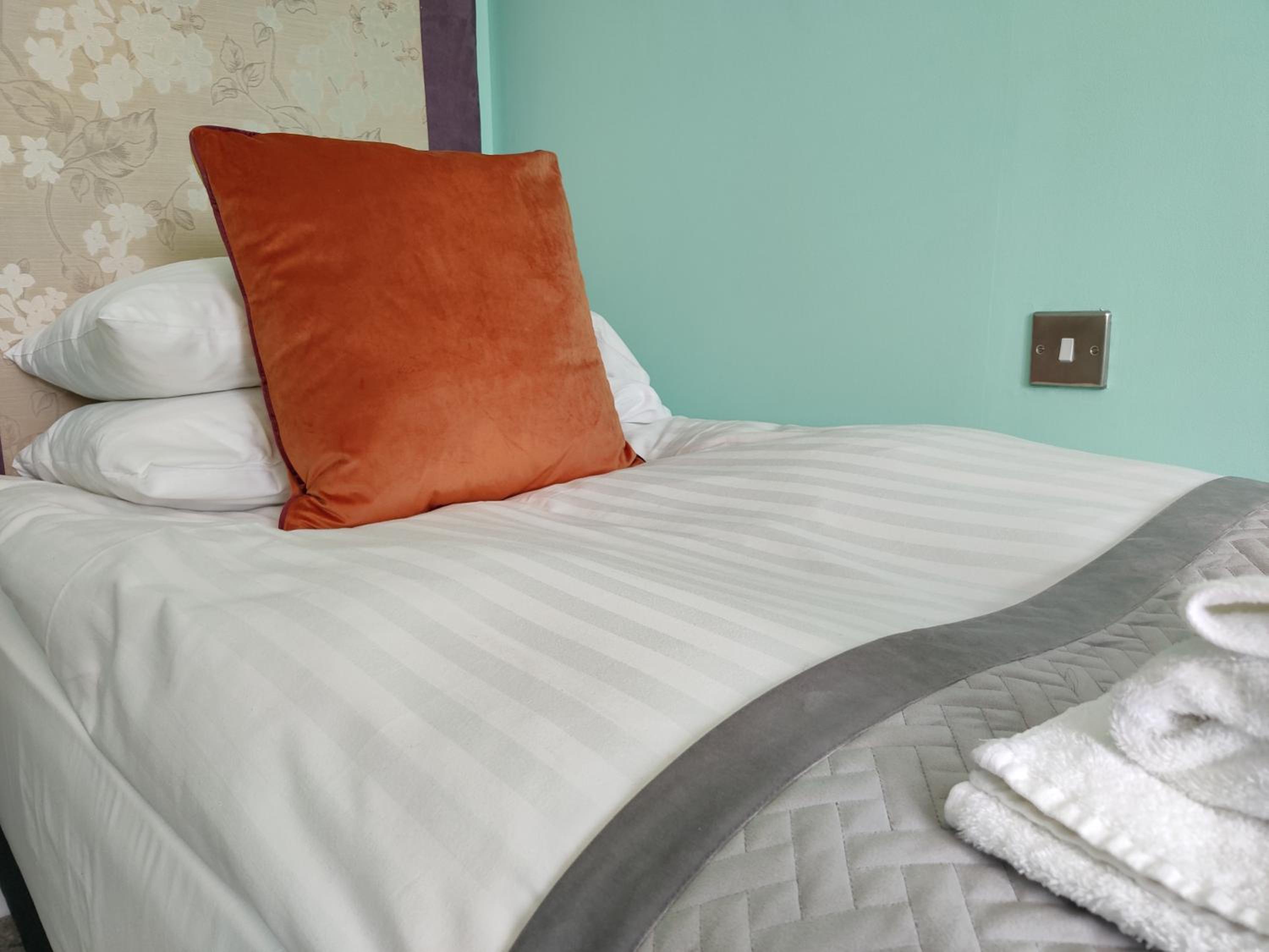 Single Room photo 3