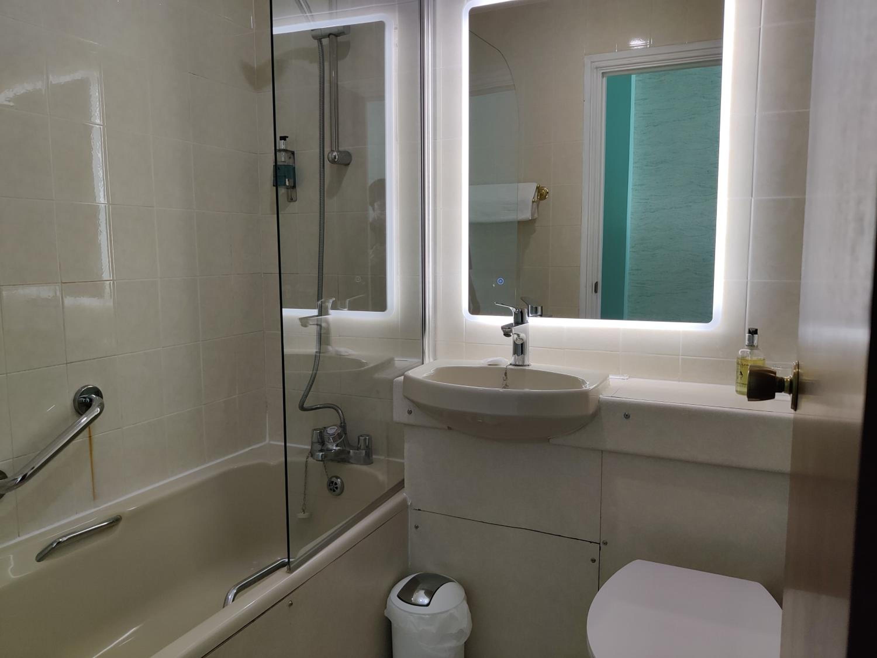 Single Room photo 2