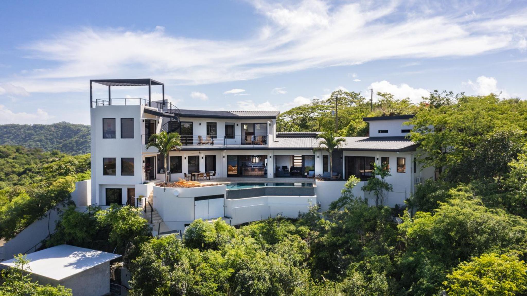 Deluxe Villa photo 2
