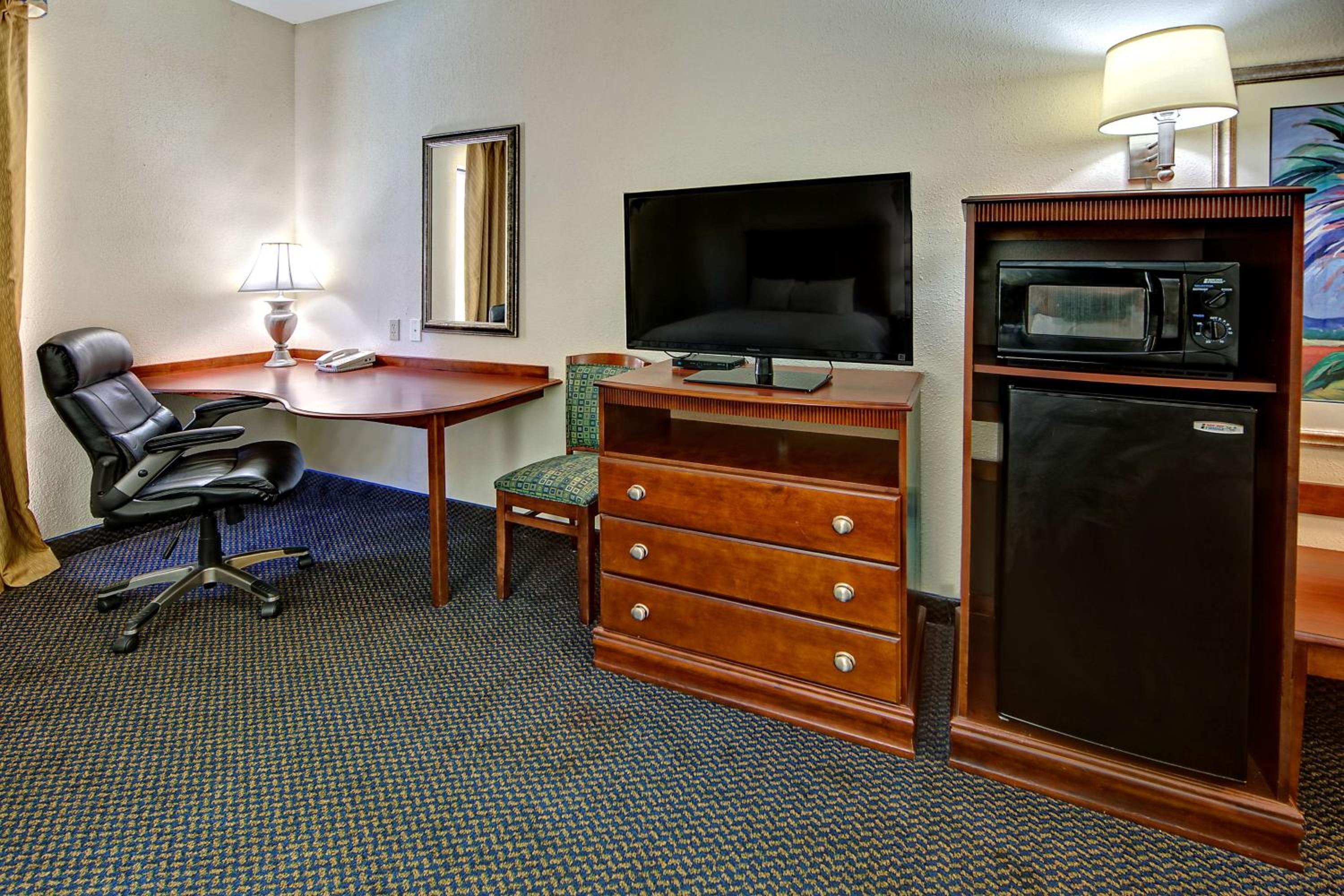 King Room - Mobility Access/Non-Smoking - Photo 2