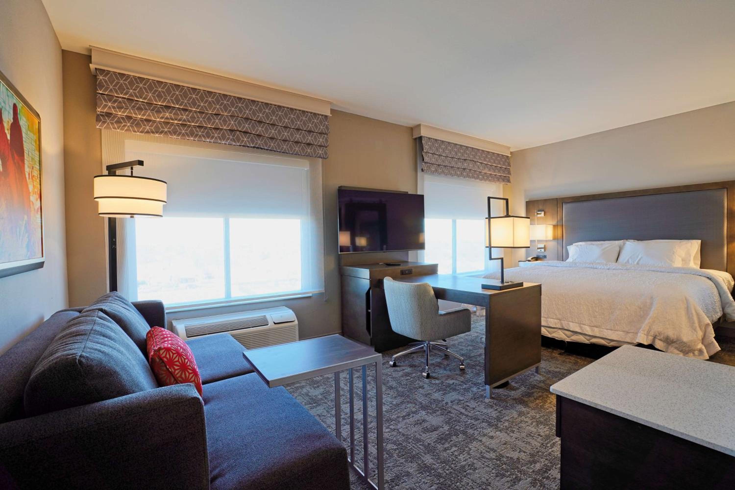 King Studio Suite - Photo 2