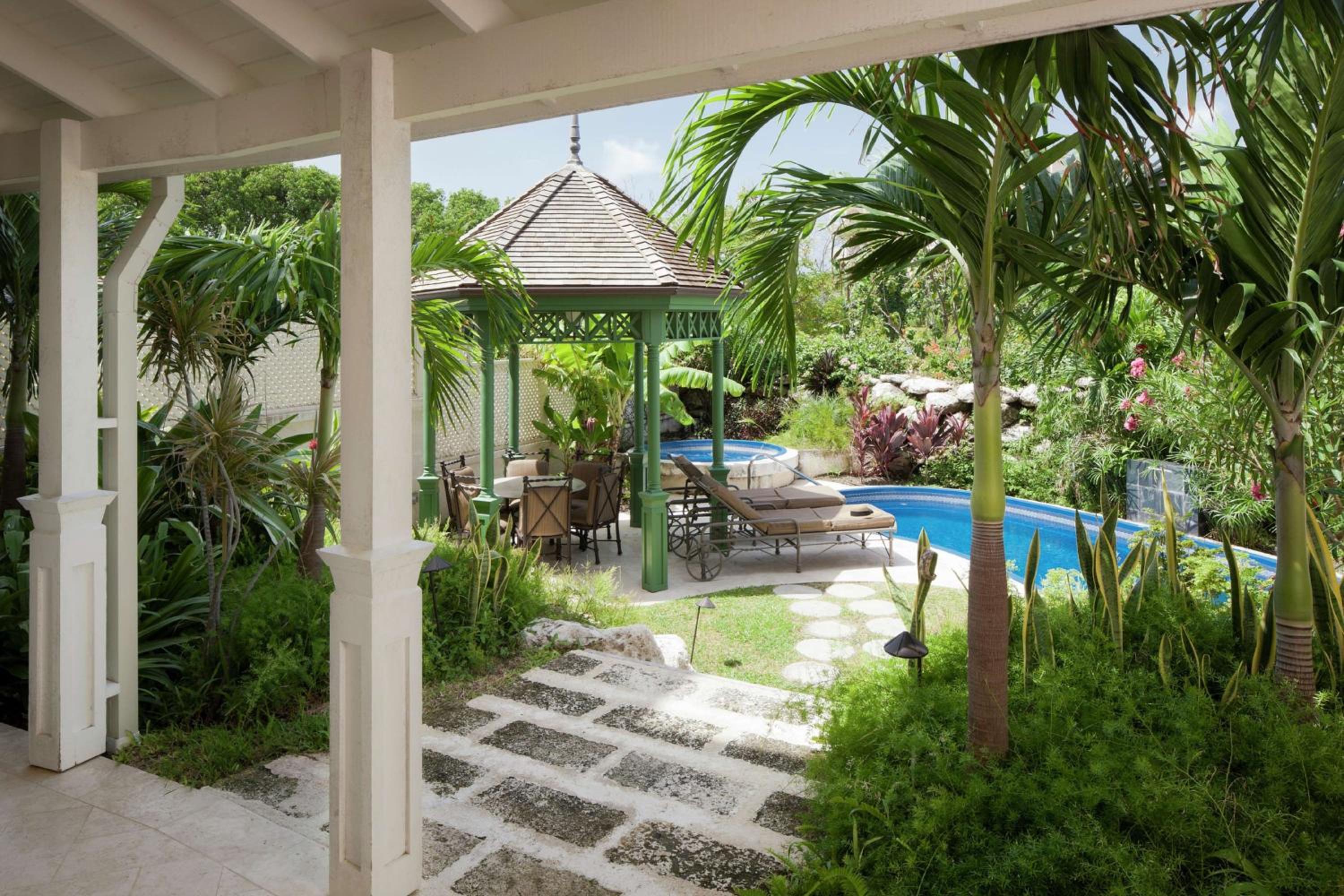 Two-Bedroom Deluxe Suite with Garden View