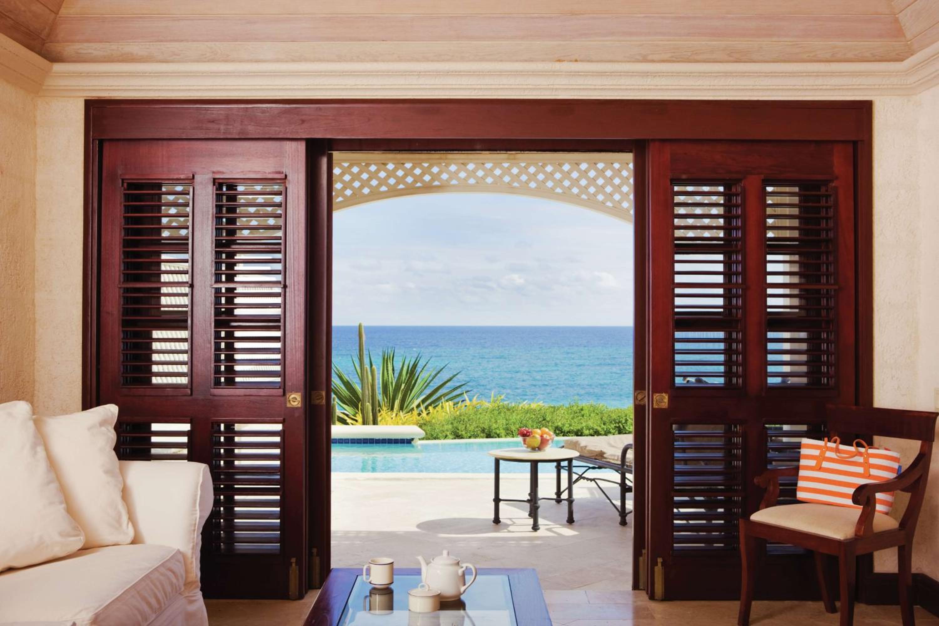 One-Bedroom King Suite with Ocean View and Pool - Photo 4
