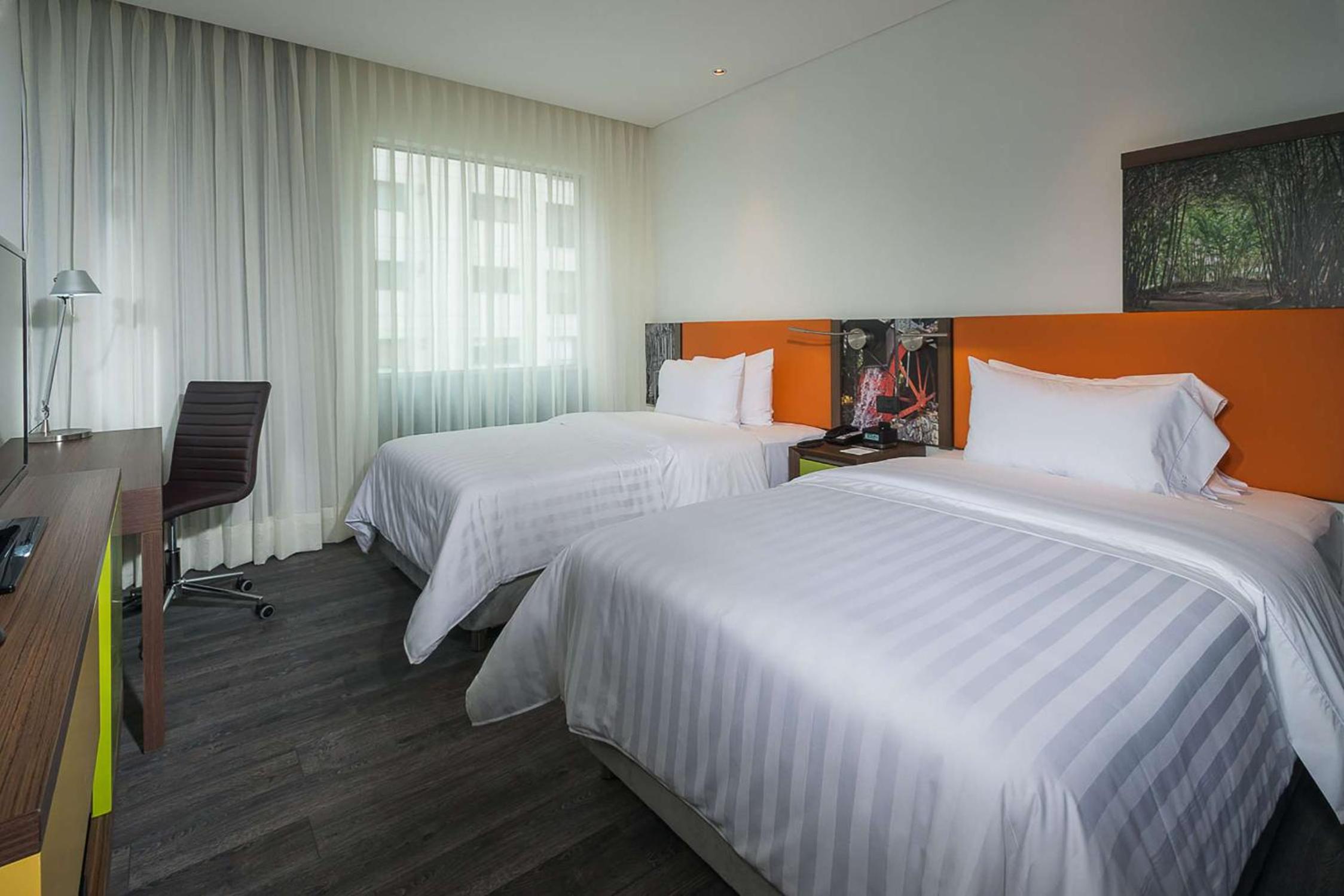 Double Room with Two Double Beds - Non-Smoking photo 3