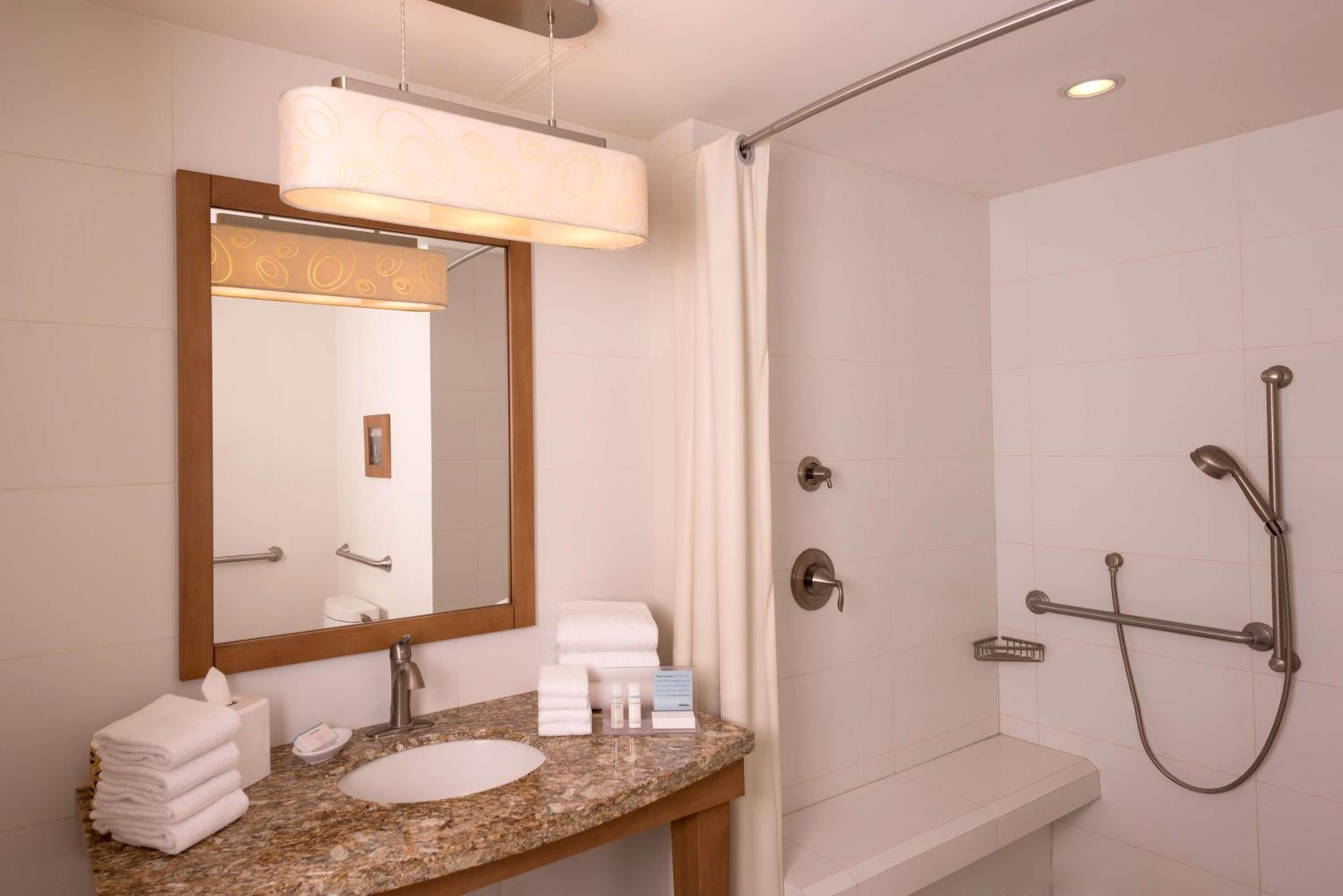 Junior Suite, 1 Queen Bed