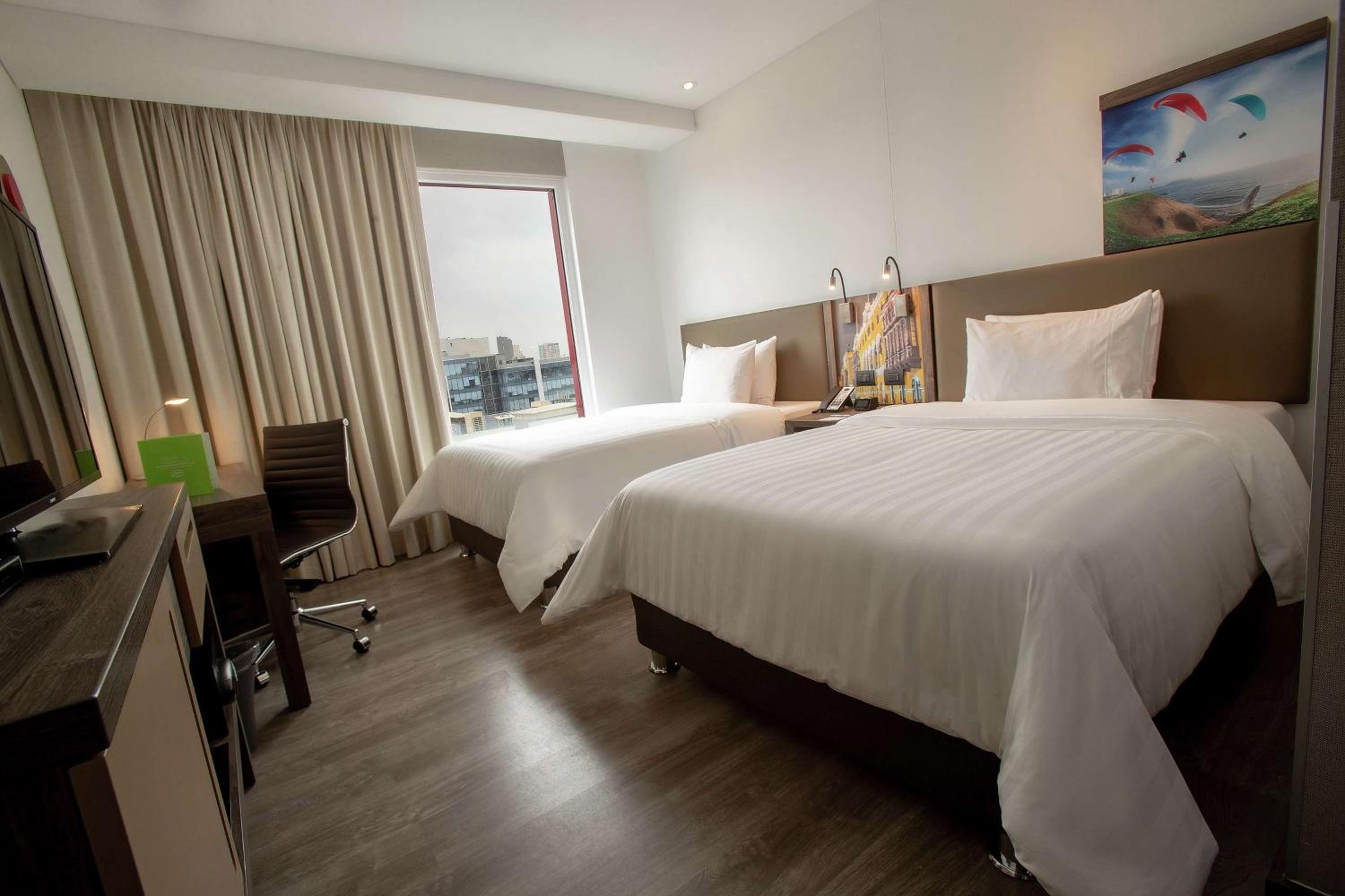 Twin Room - Non-Smoking - Photo 3