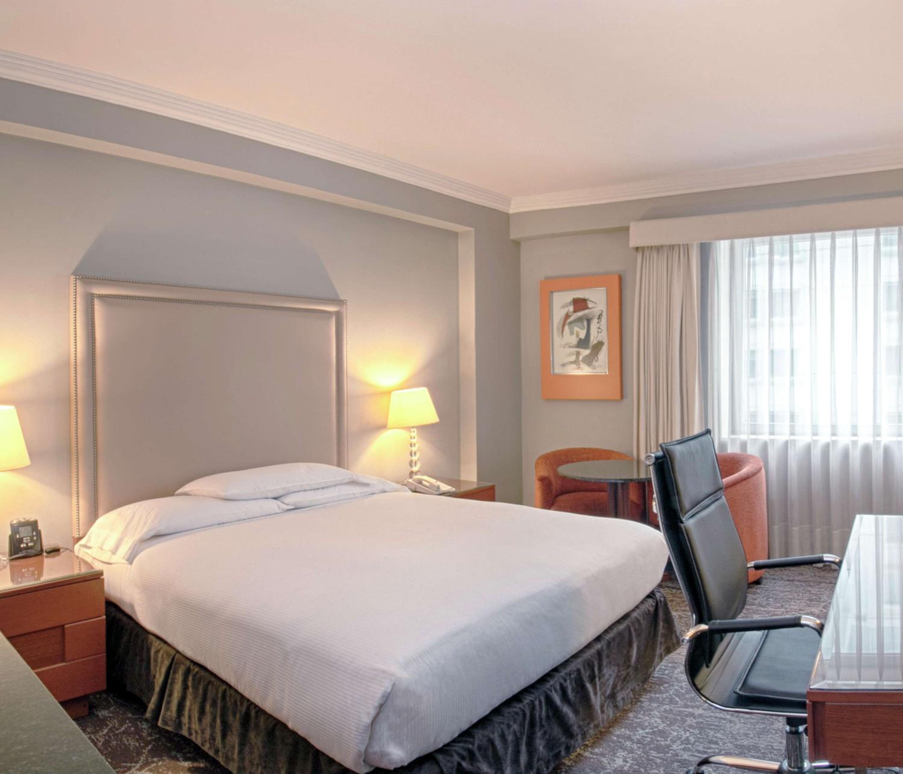 King Suite - Mobility Accessible - Photo 1