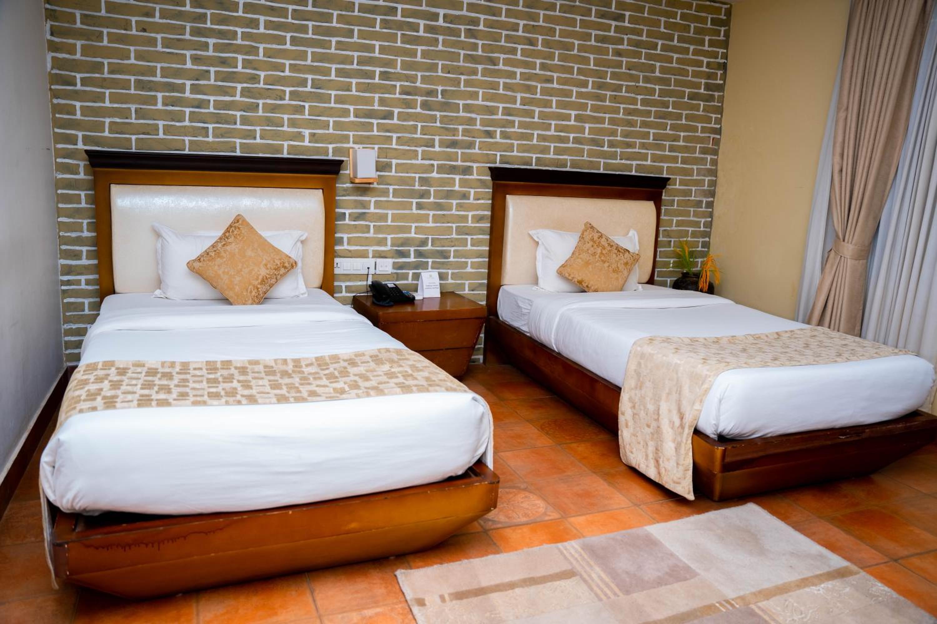Deluxe Twin Room