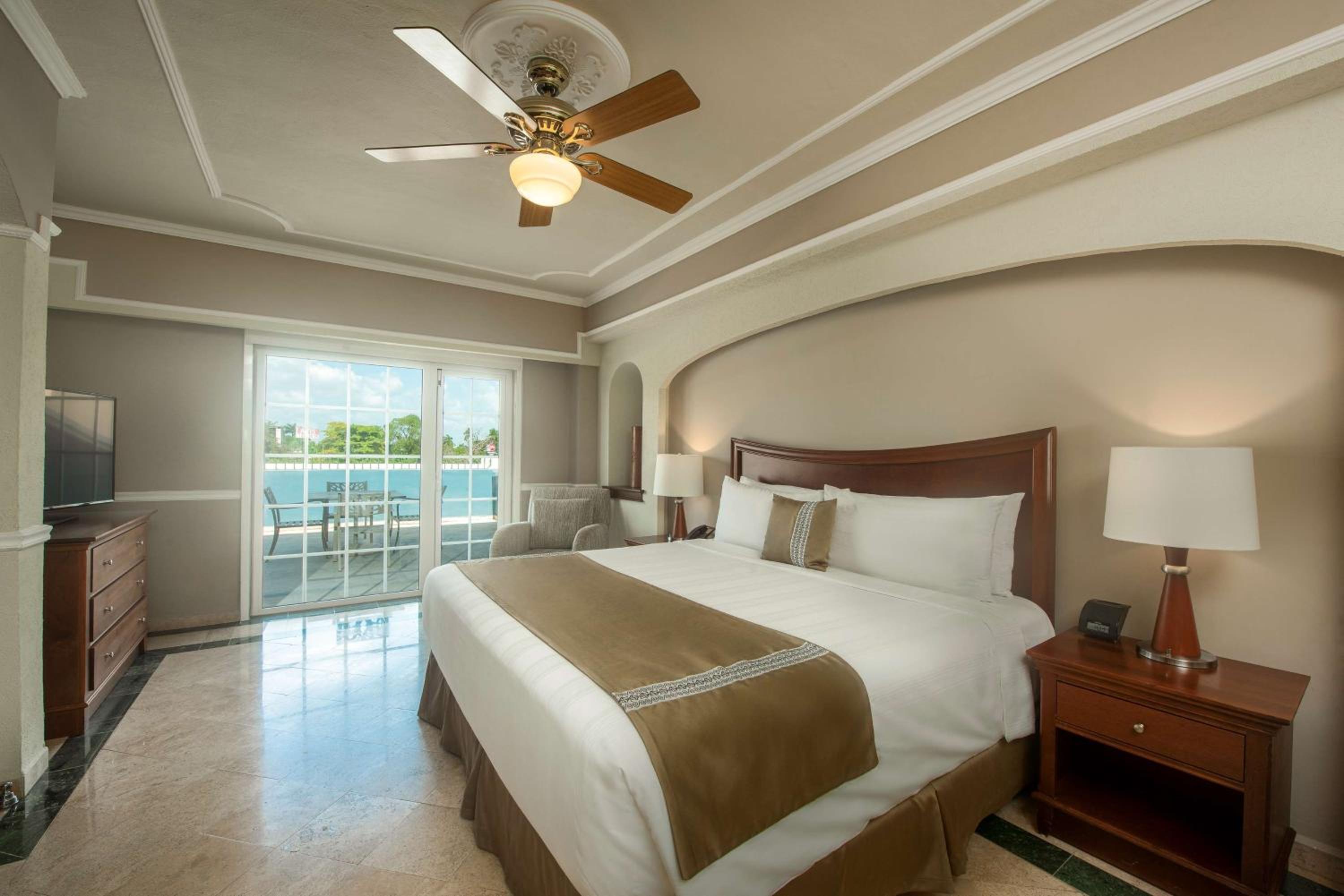 King Suite with Terrace