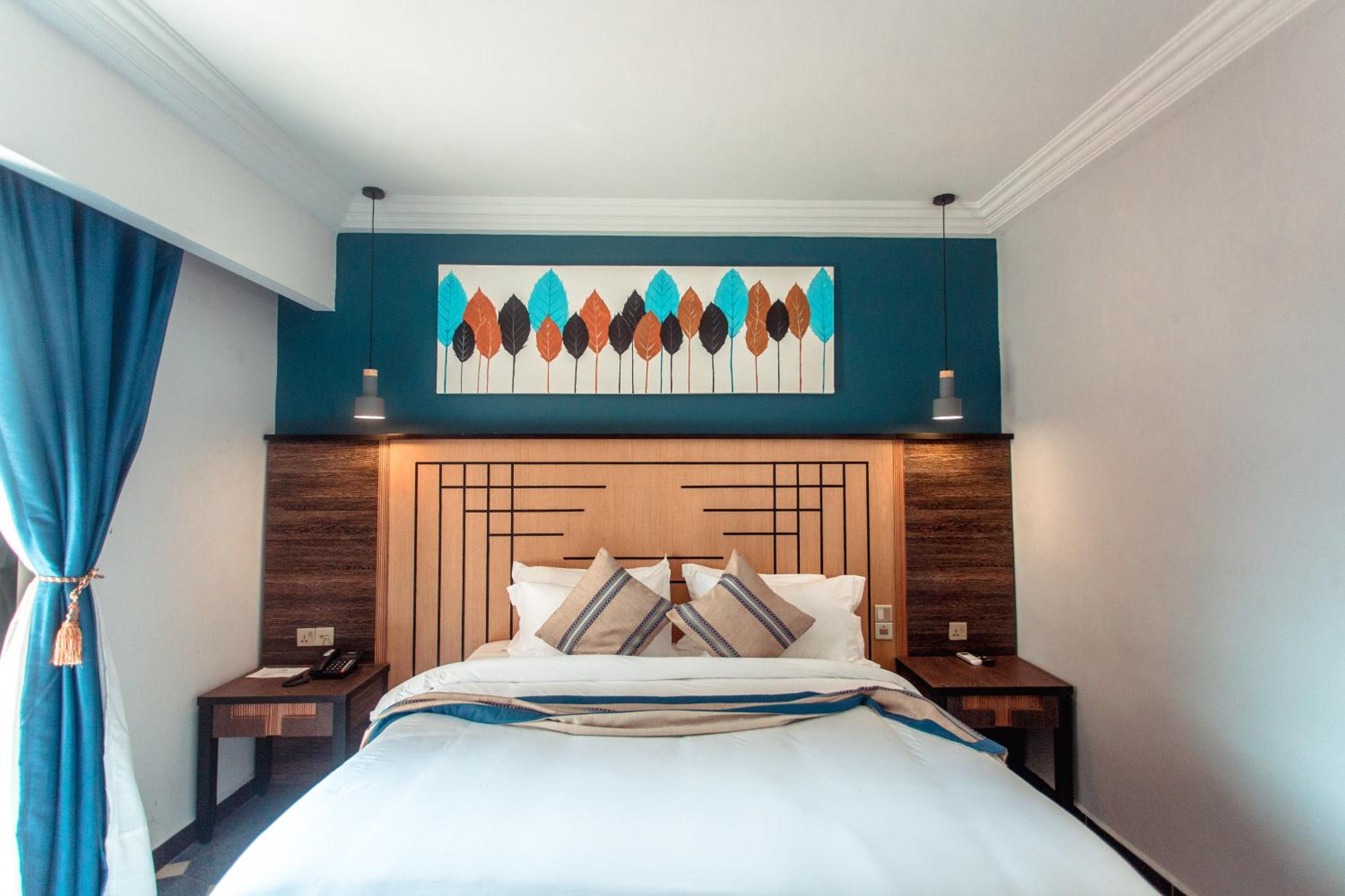 Standard King Room photo 1