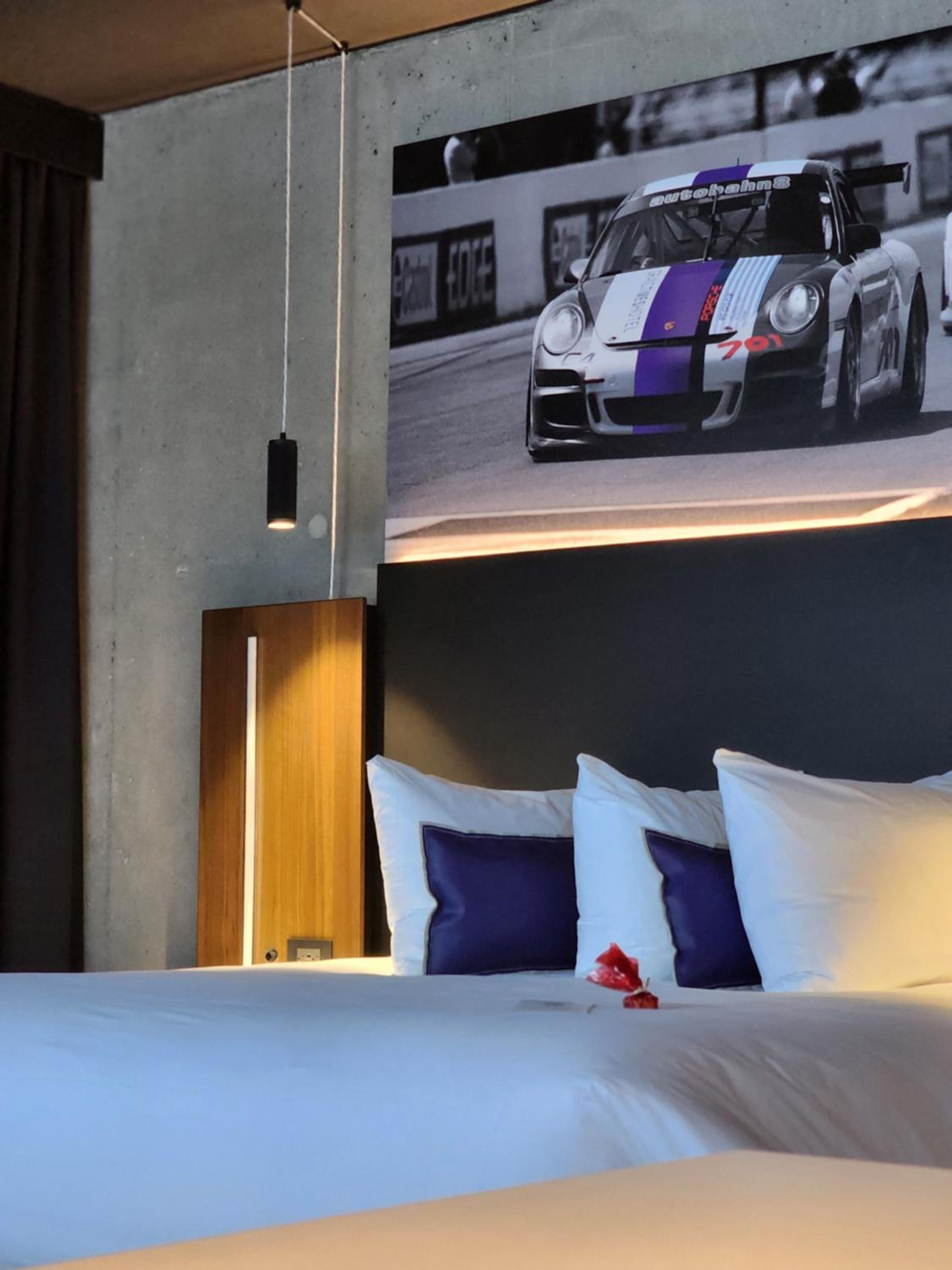 Superior King Suite - Photo 4