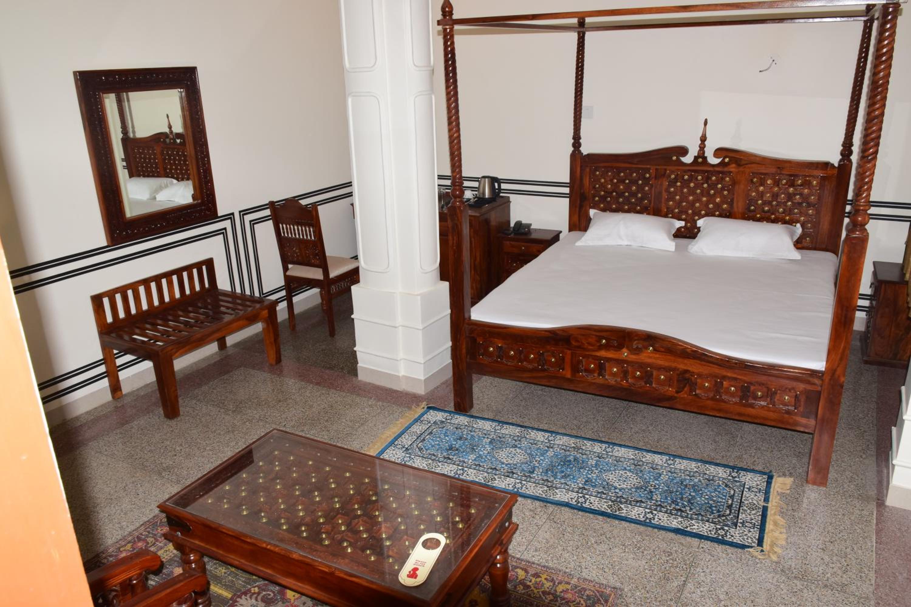 Deluxe Double Room - Photo 8