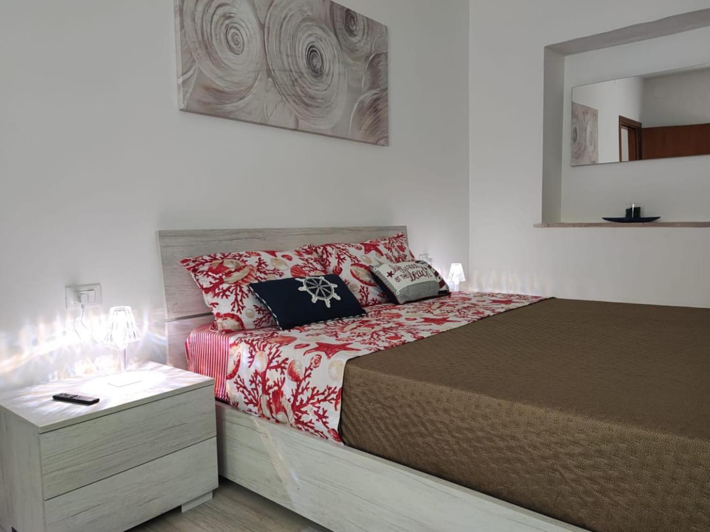 One-Bedroom House photo 1