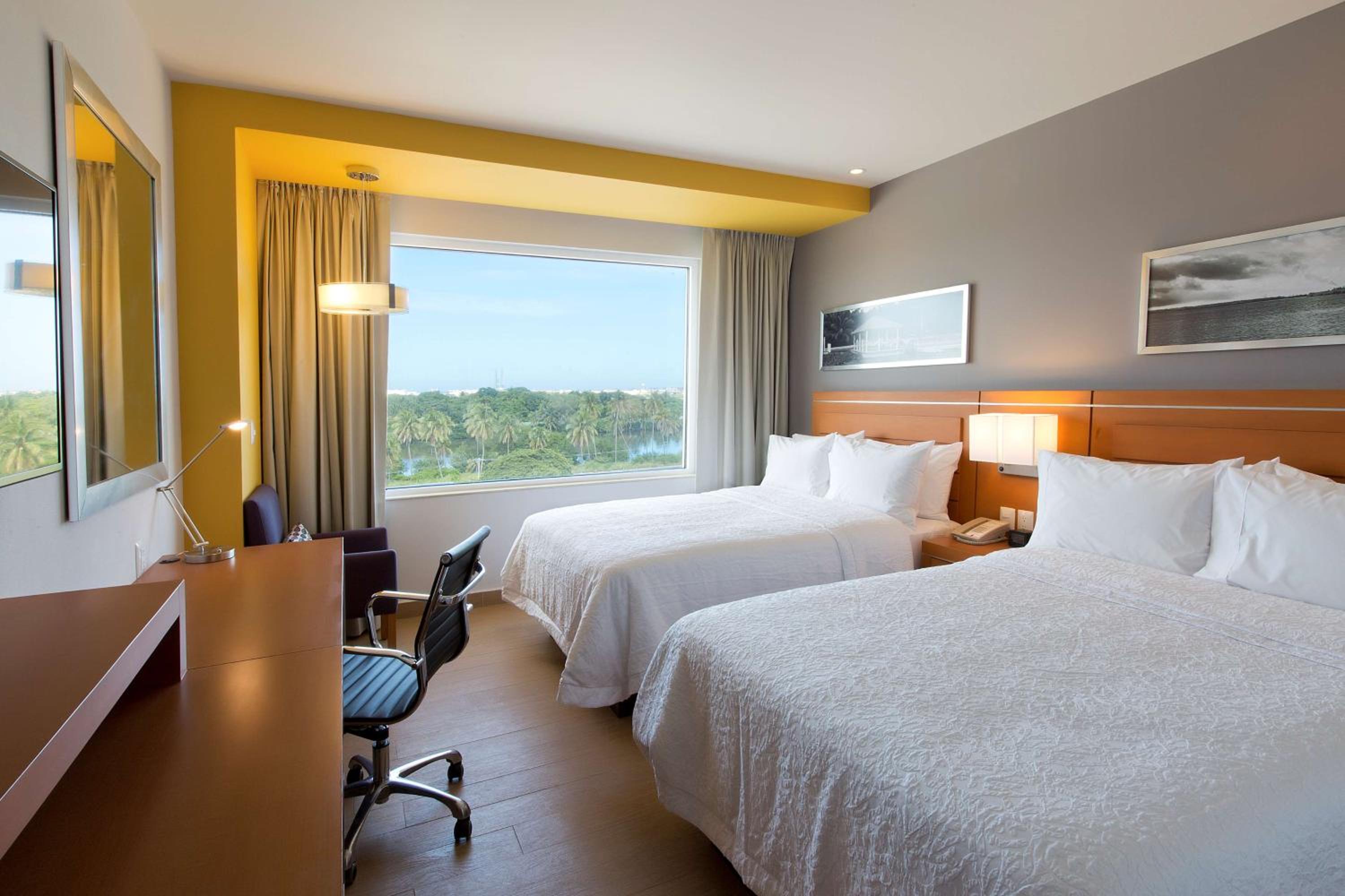 Double Room with Two Double Beds - Non-Smoking photo 2