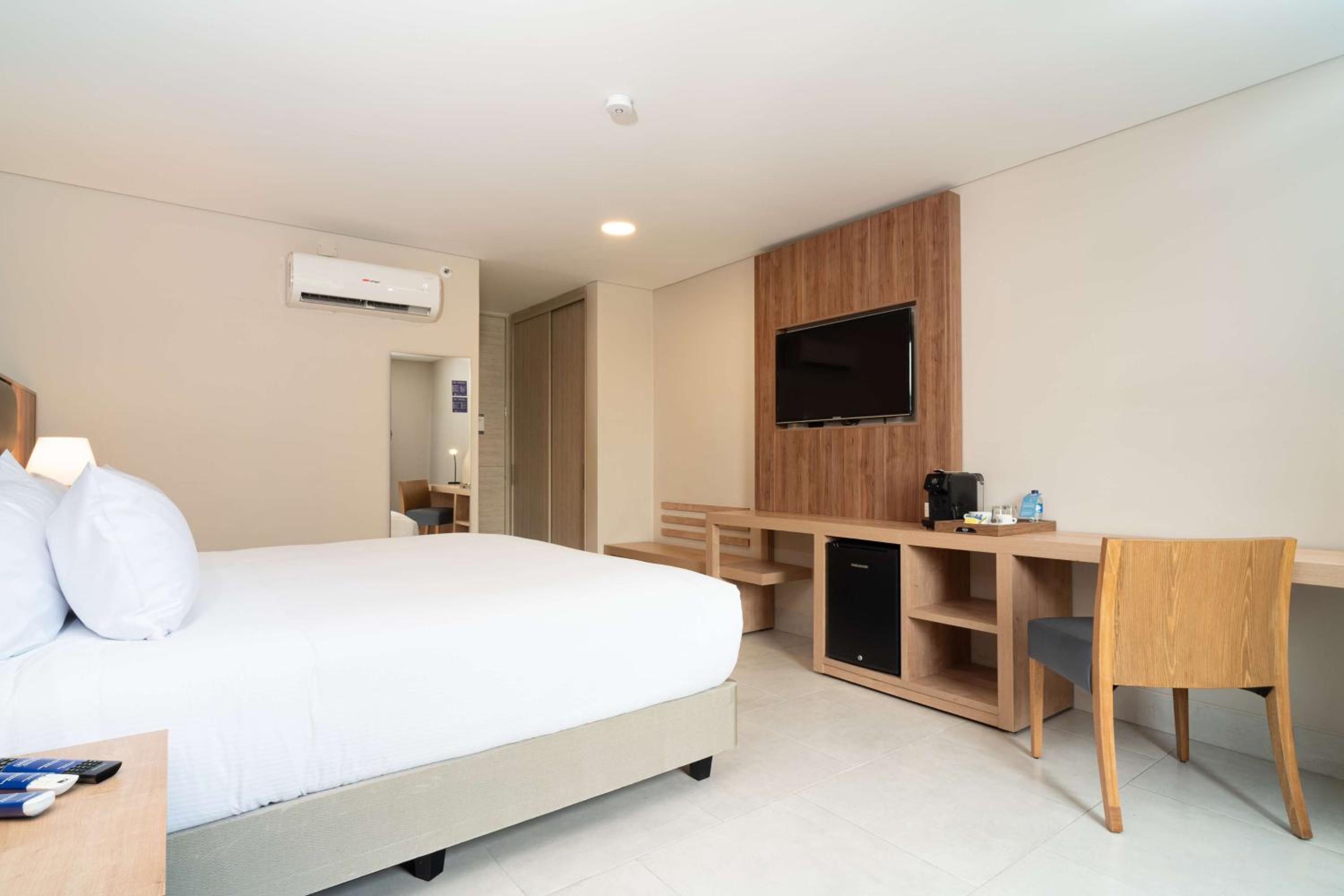Queen Room