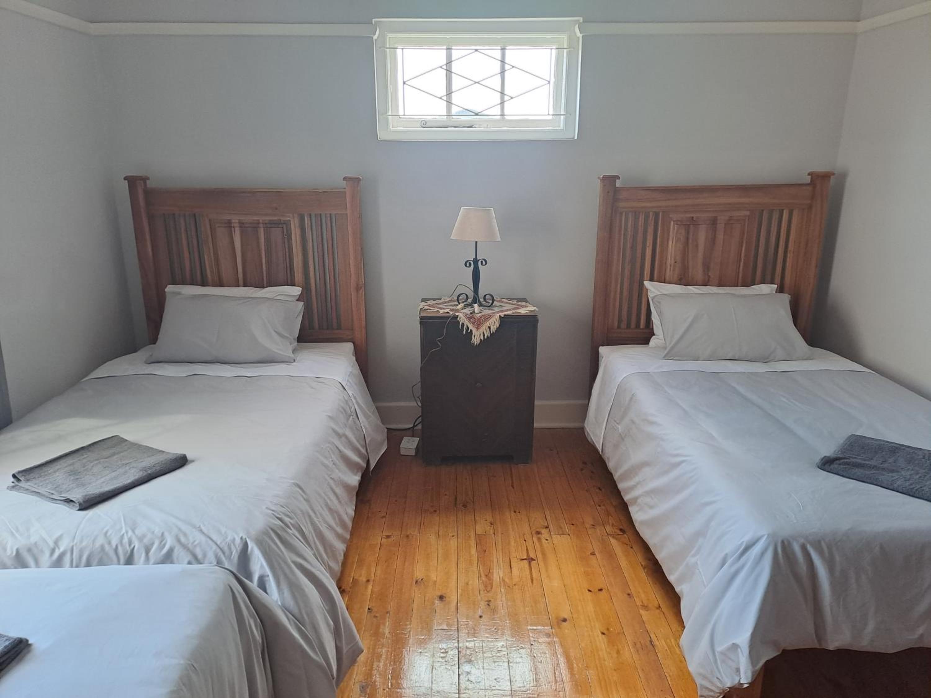 Four-Bedroom House - Photo 11