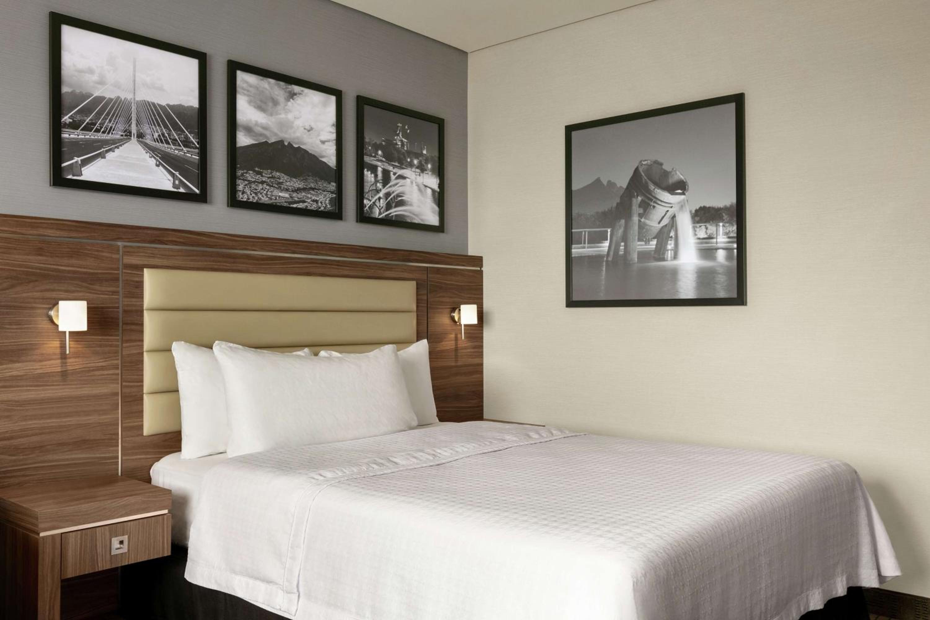 Suite, 1 King Bed, Refrigerator