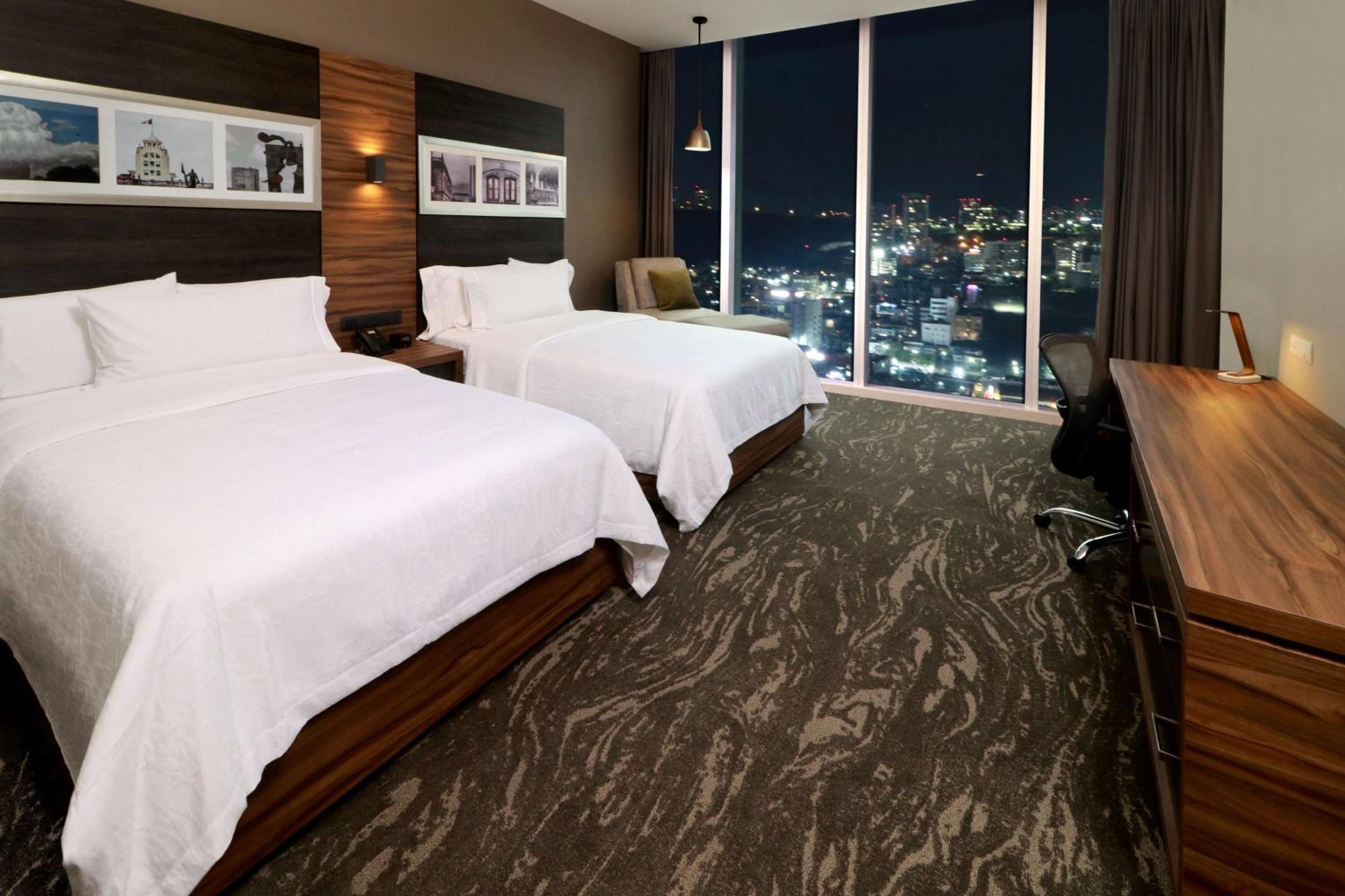 Double Room with Two Double Beds - Photo 1