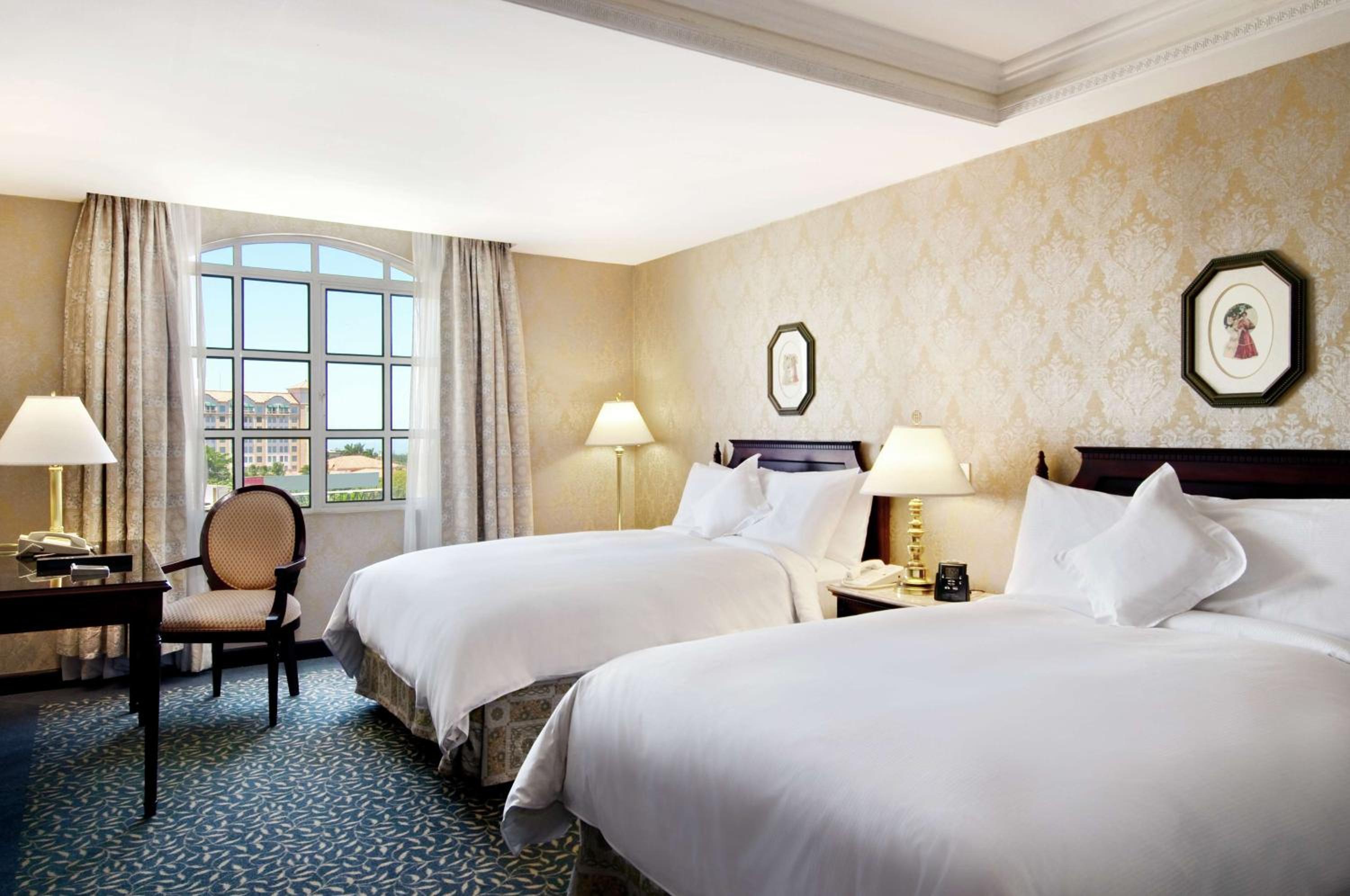 Executive Double Room with Two Double Beds - Photo 3