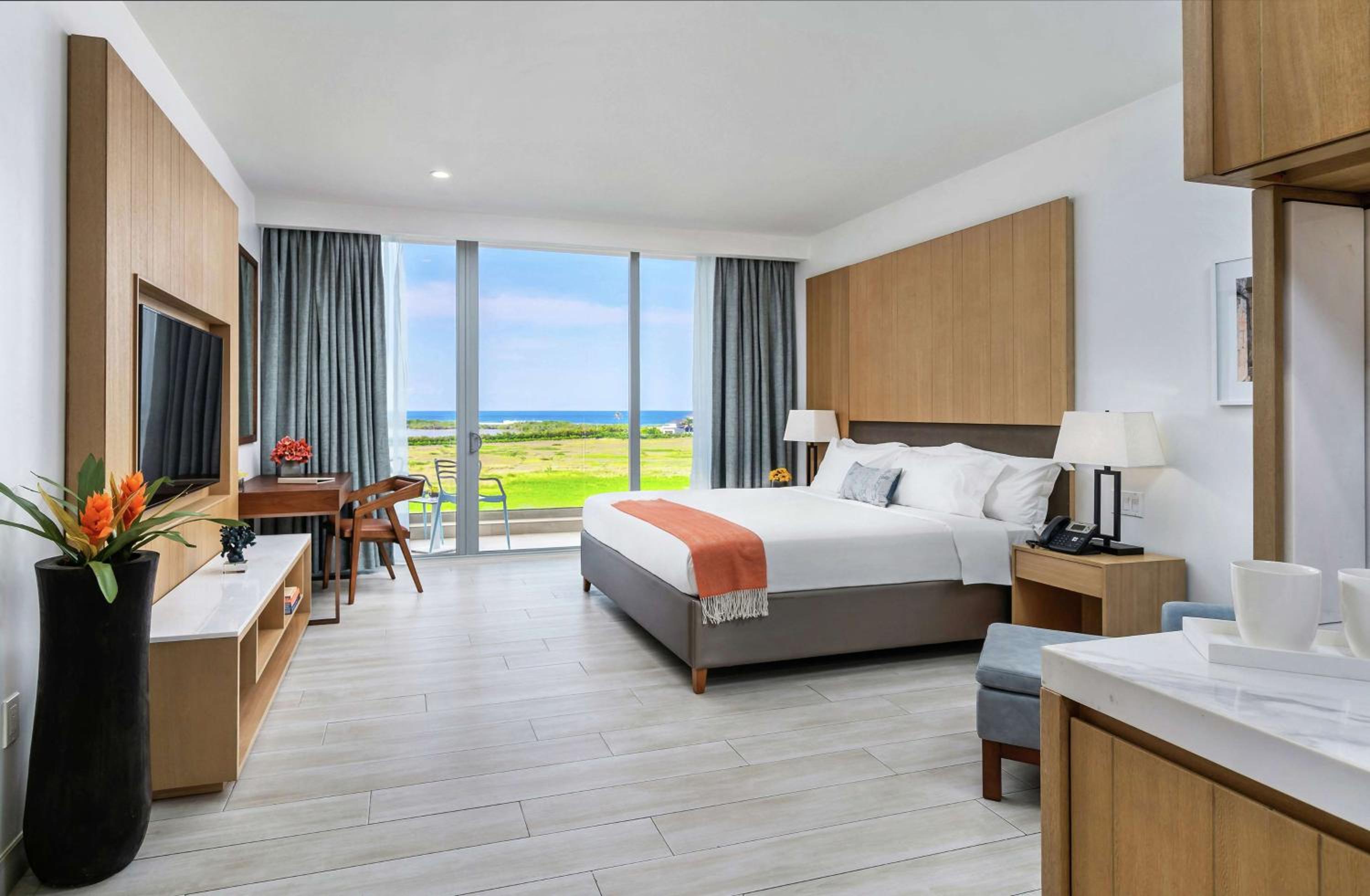 King Room with Sea View - Photo 3