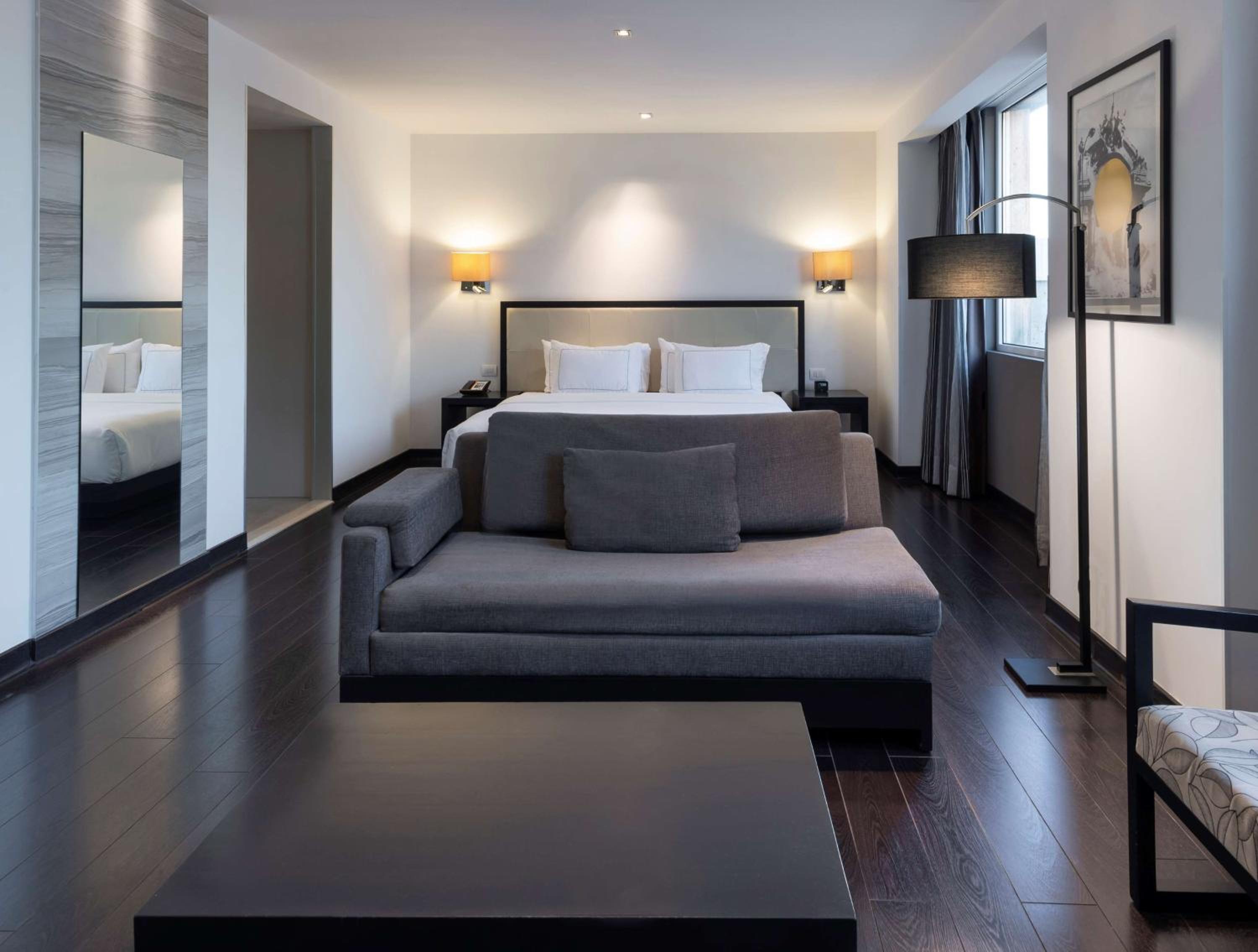 Junior King Suite with Seating Area