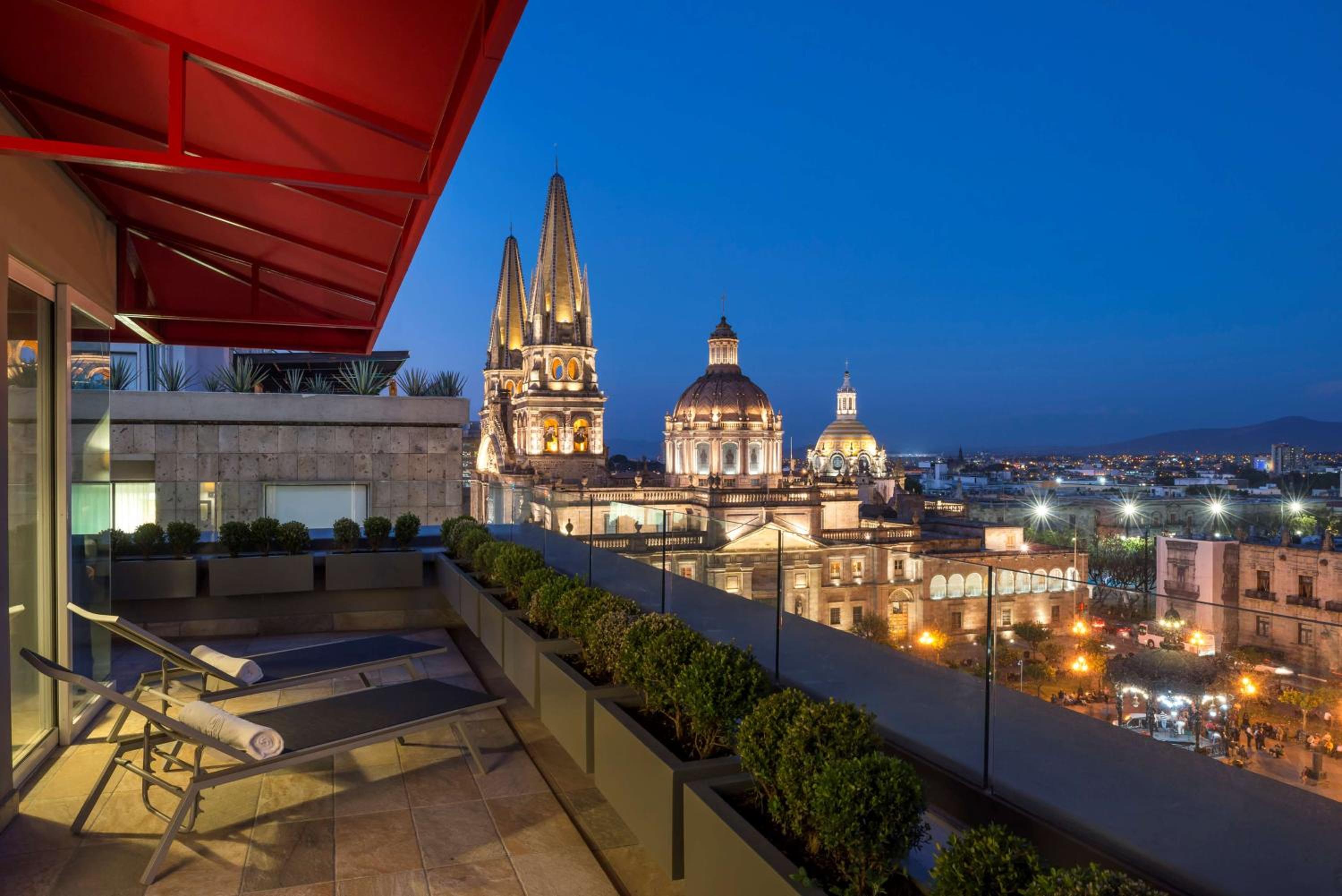One Bedroom King Suite with Terrace