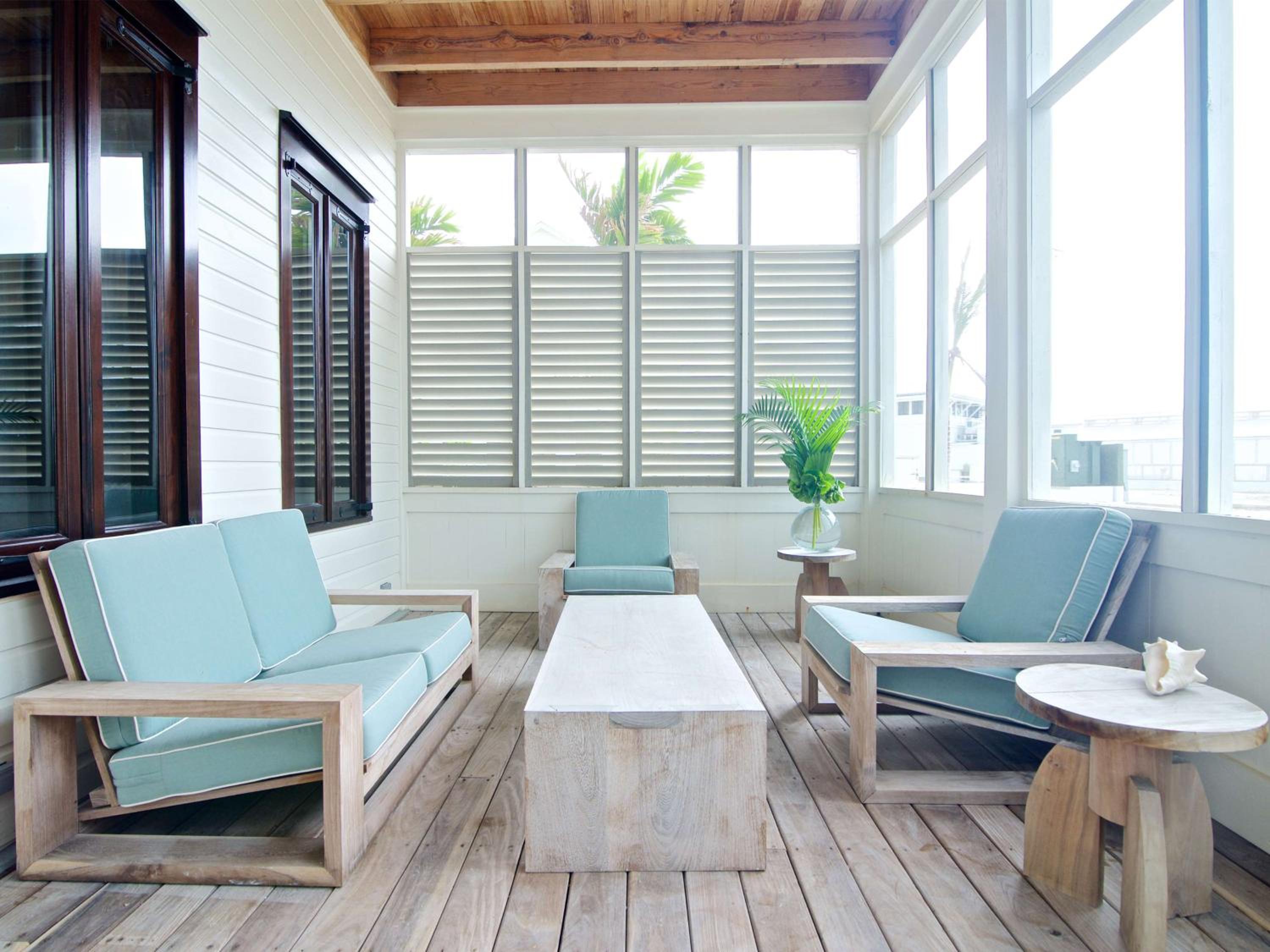 Family Cottage with Pool