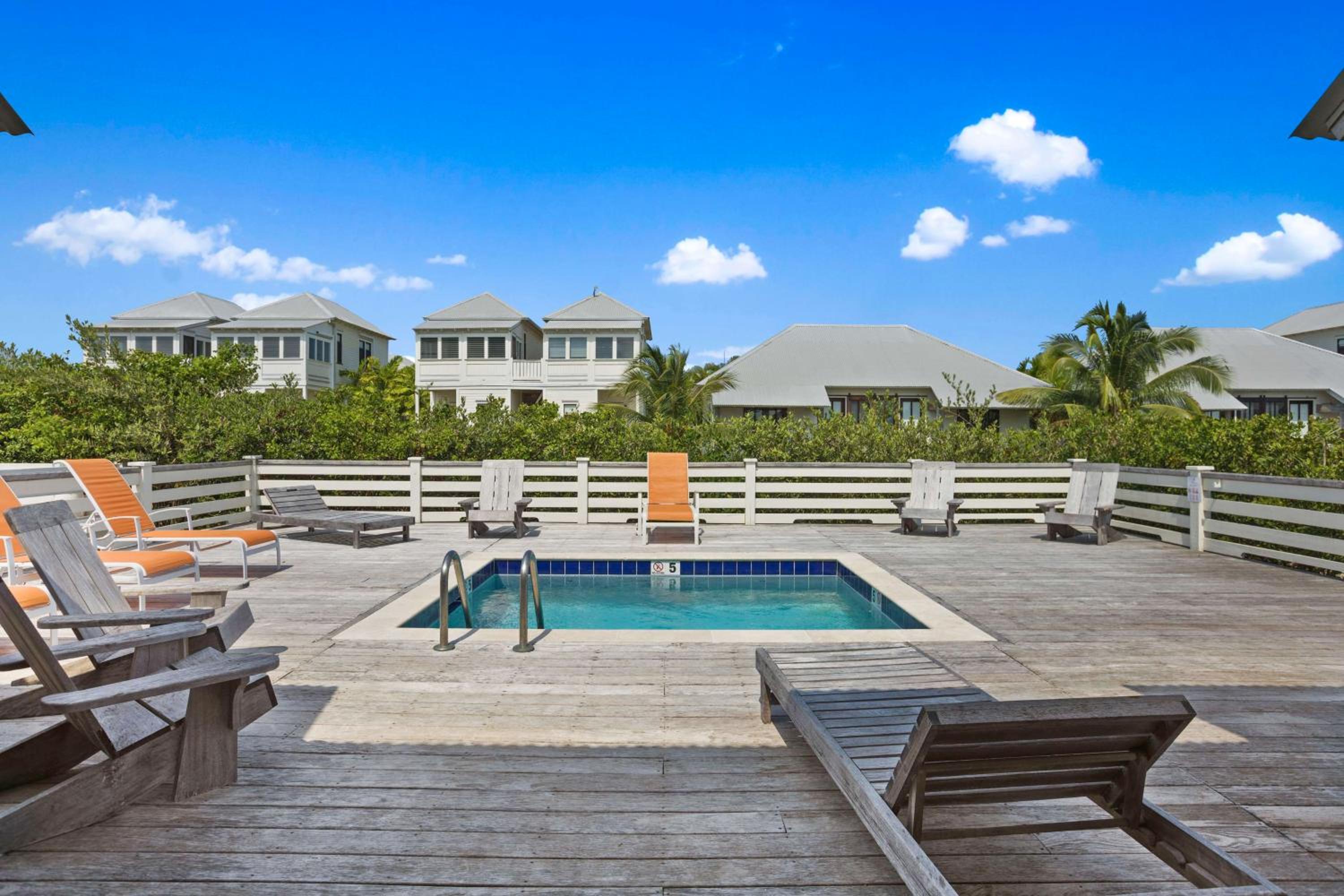 Family Cottage with Pool