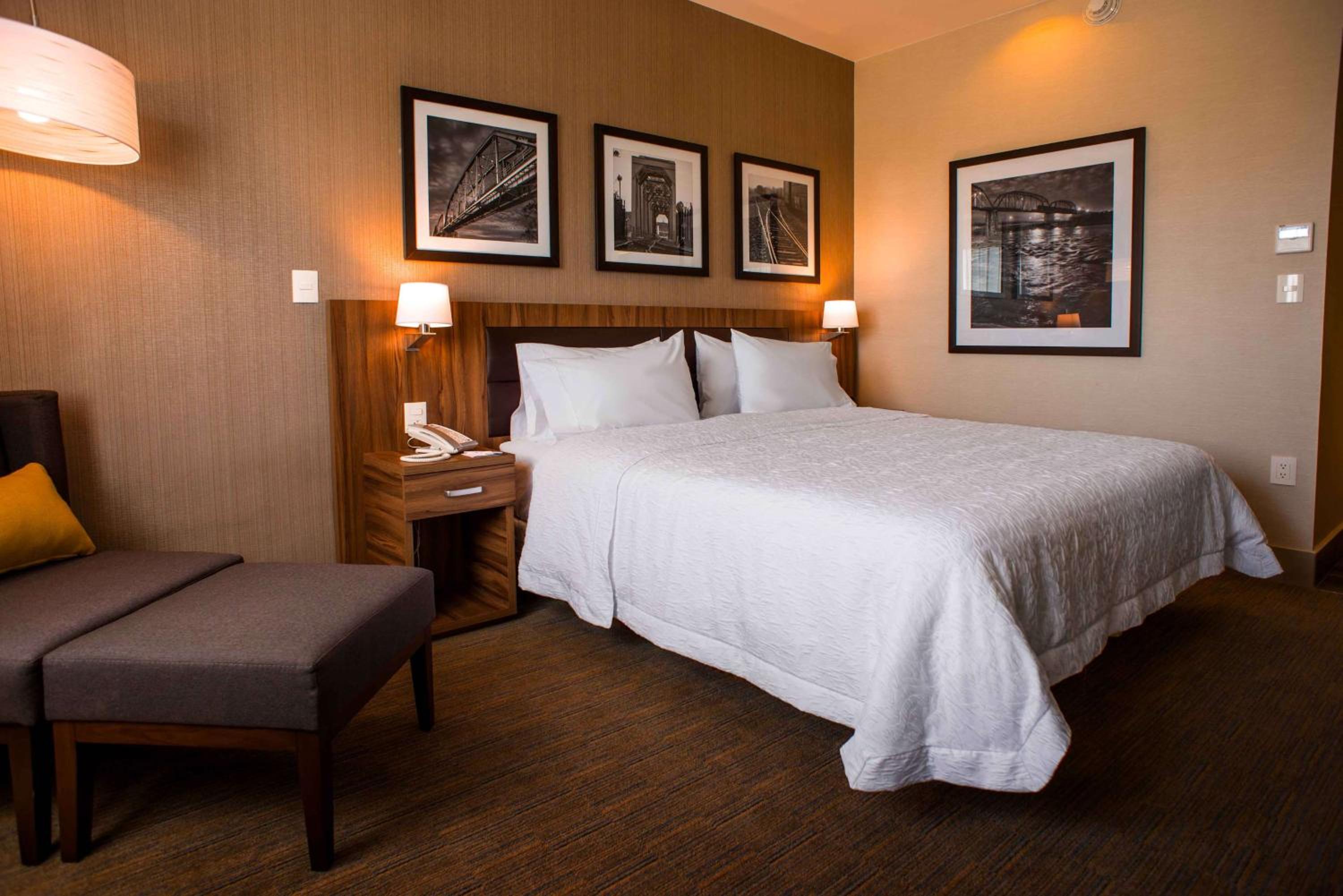 Executive King Room - Non-Smoking photo 2