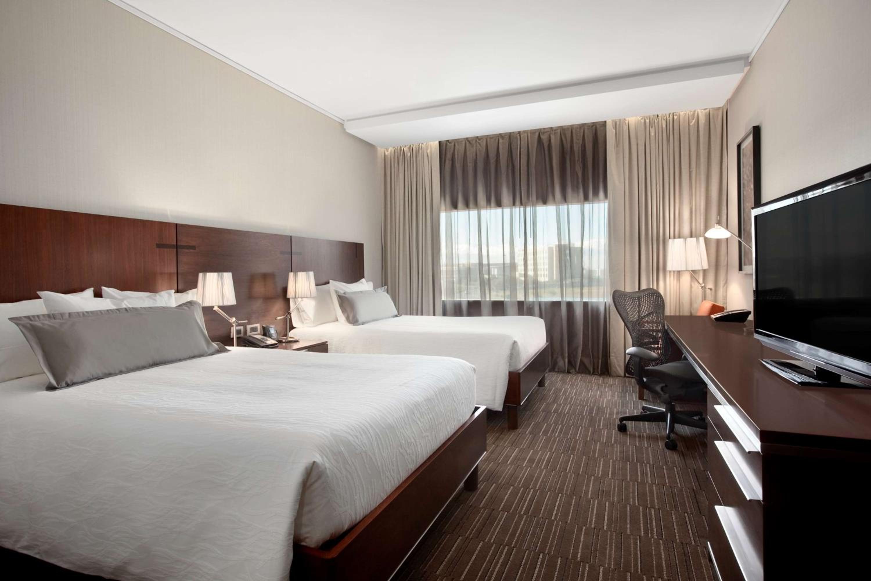 Double Room with Two Double Beds - Photo 1