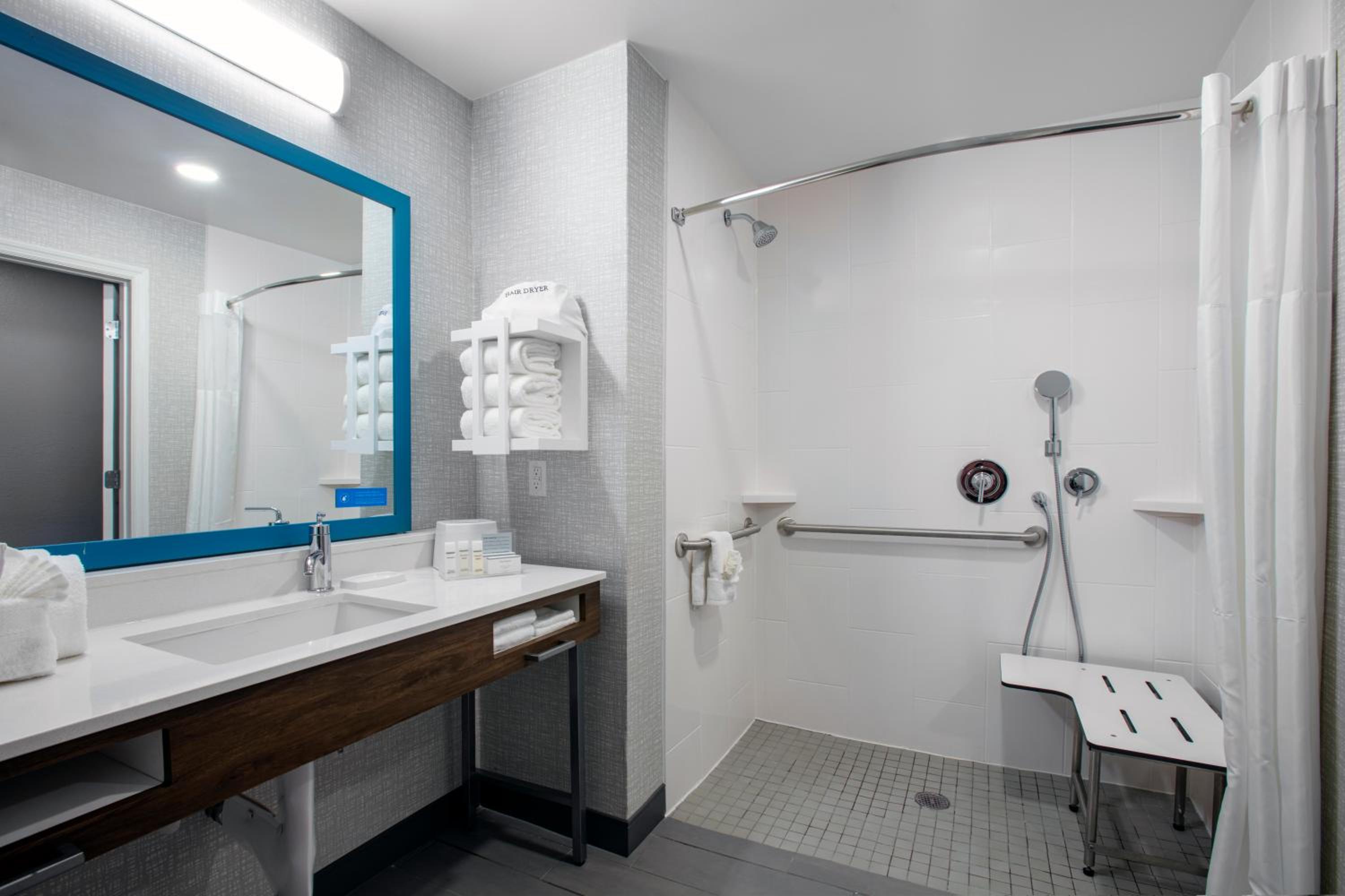 King Room - Mobility Access/Non-Smoking