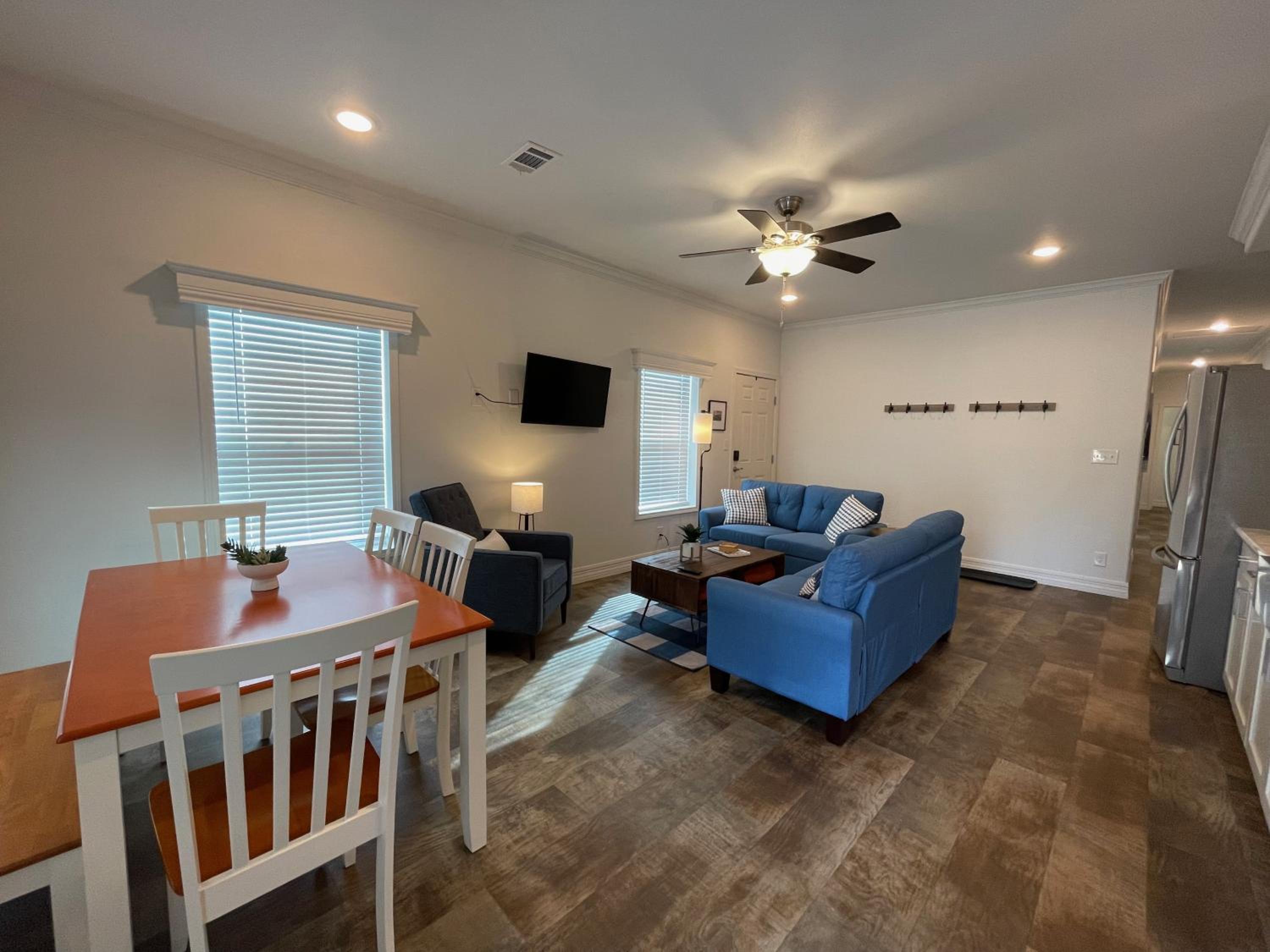 Apartment photo 1