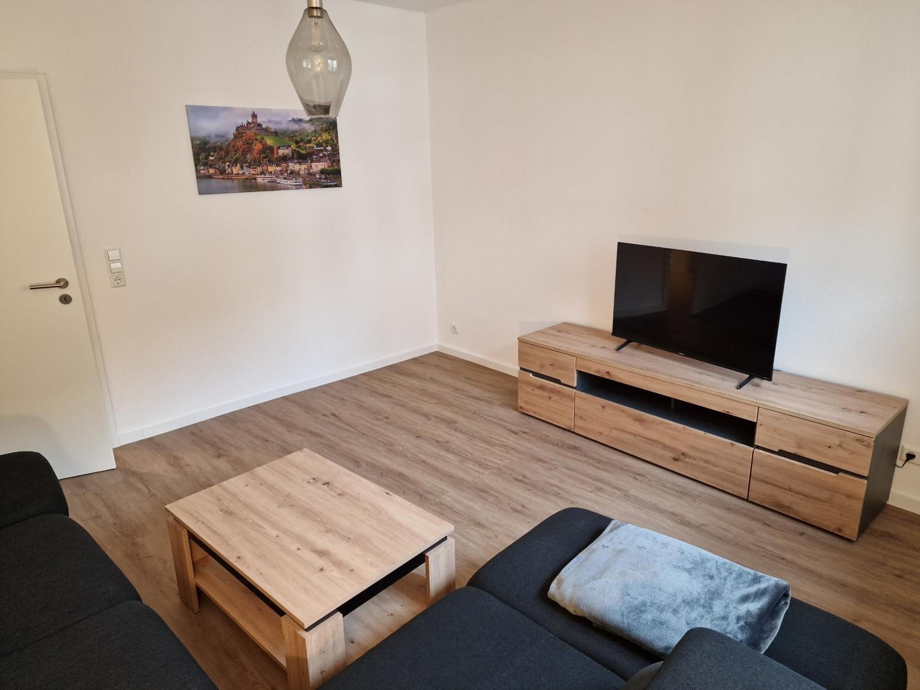 One-Bedroom Apartment photo 2