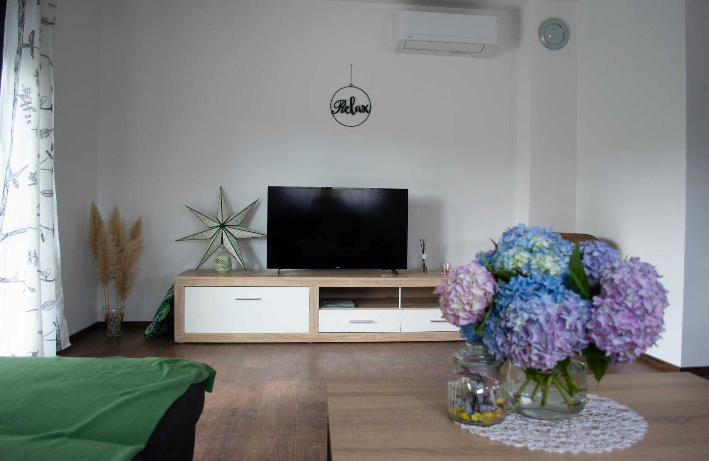 One-Bedroom Premium Apartment - Photo 7