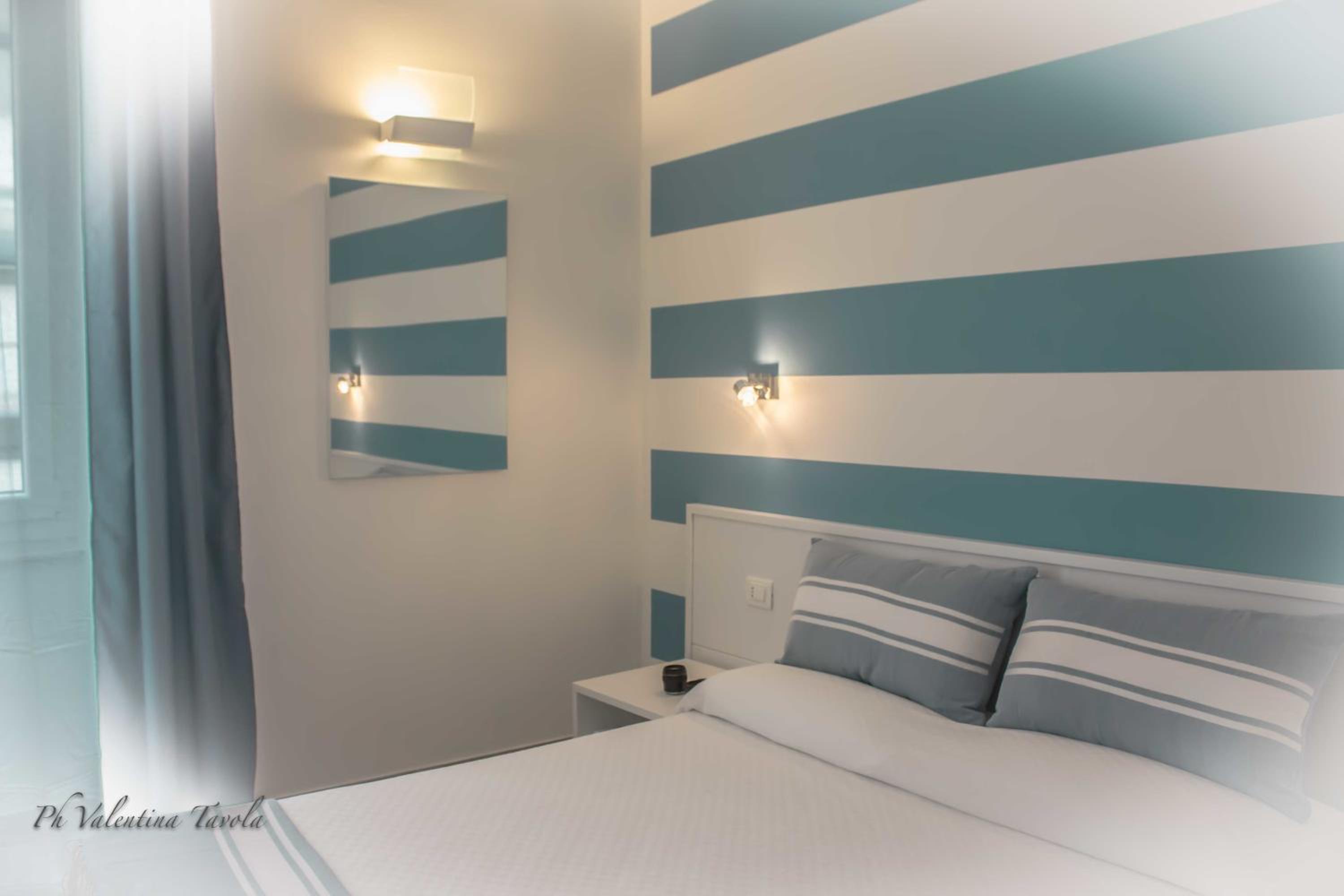 Double Room - Photo 3
