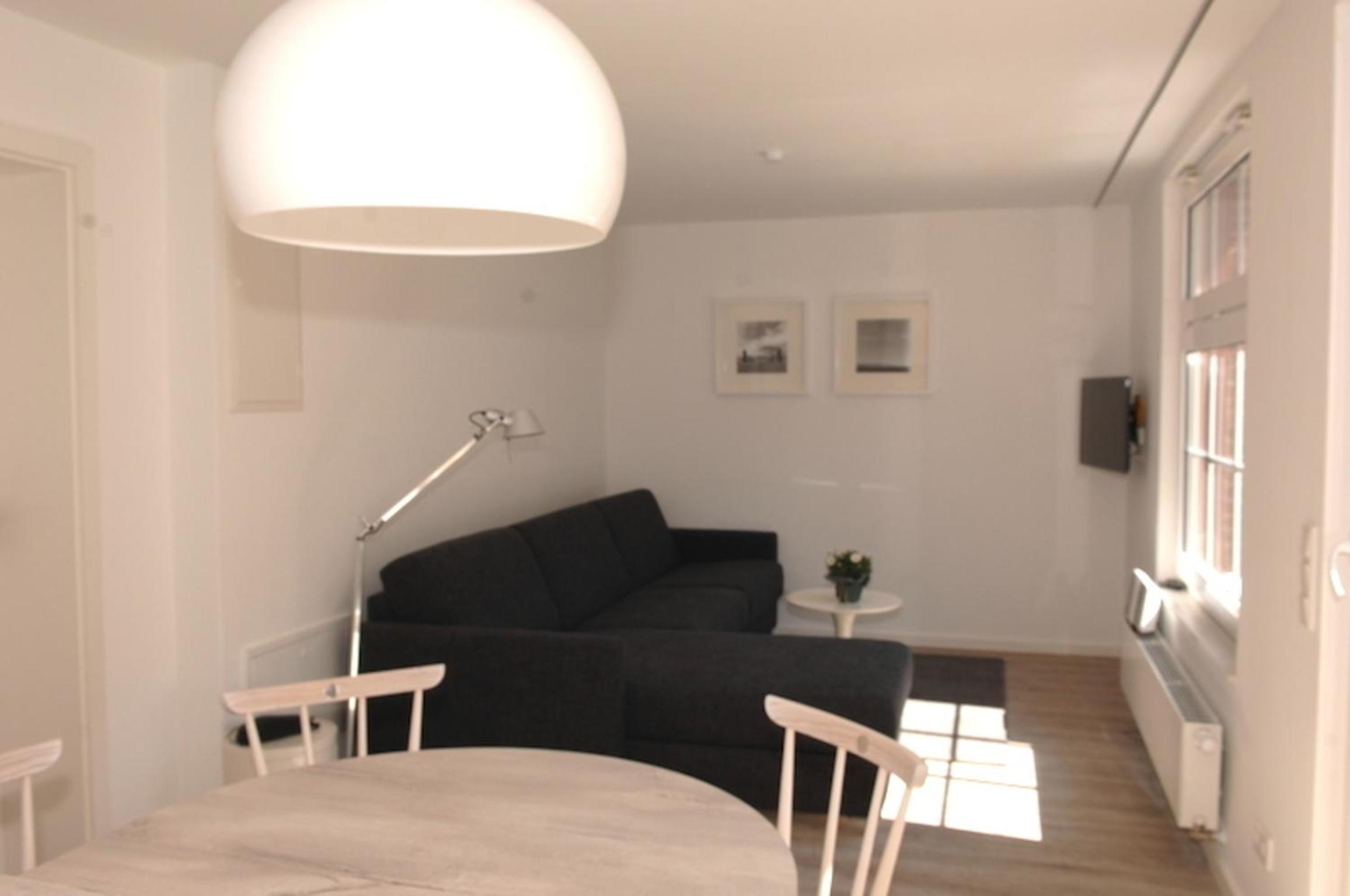 Apartment photo 2