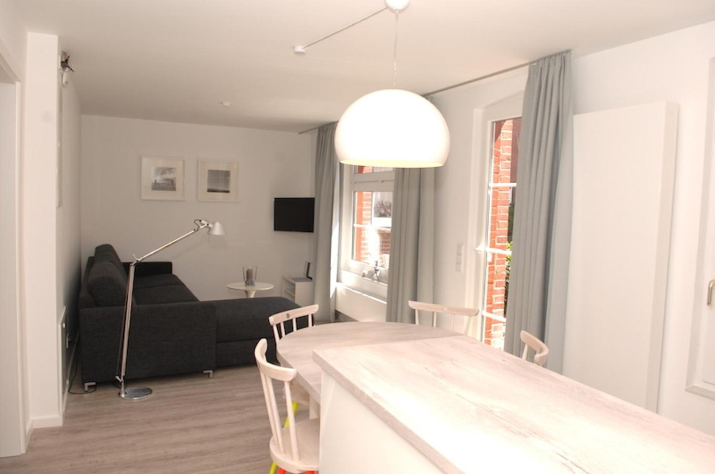 Apartment photo 1