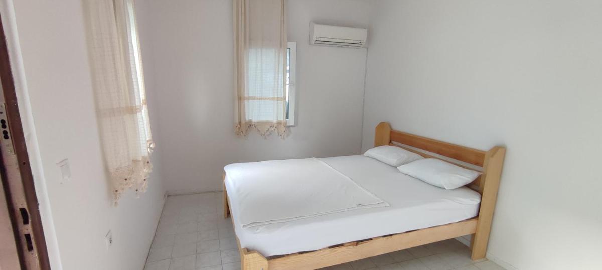 Double Room with Pool View photo 3