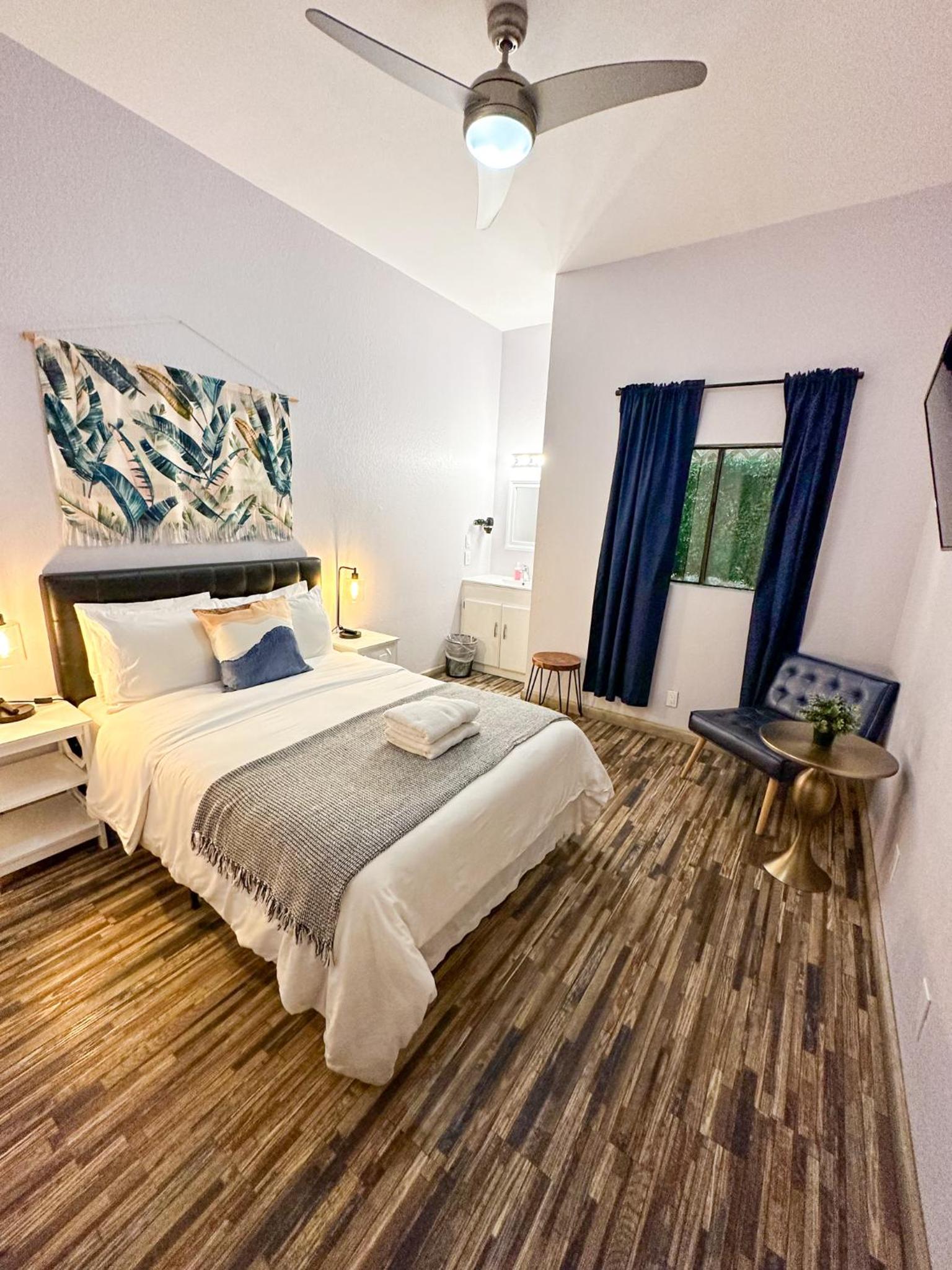Double Room with Shared Bathroom