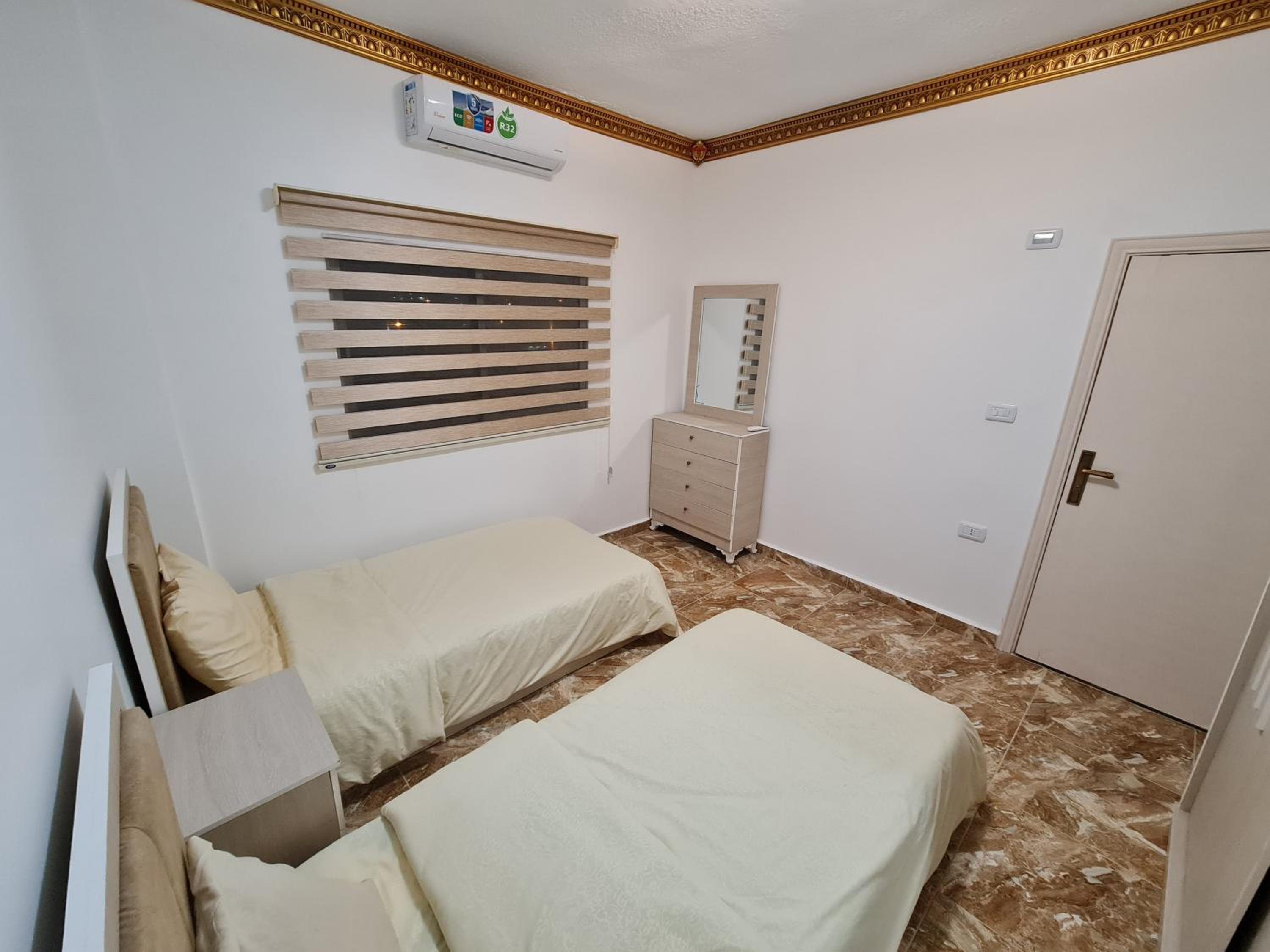 Double Room With Shared Bathroom photo 2