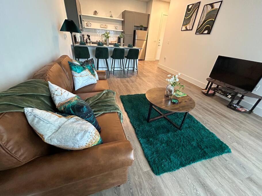 One-Bedroom Apartment photo 2