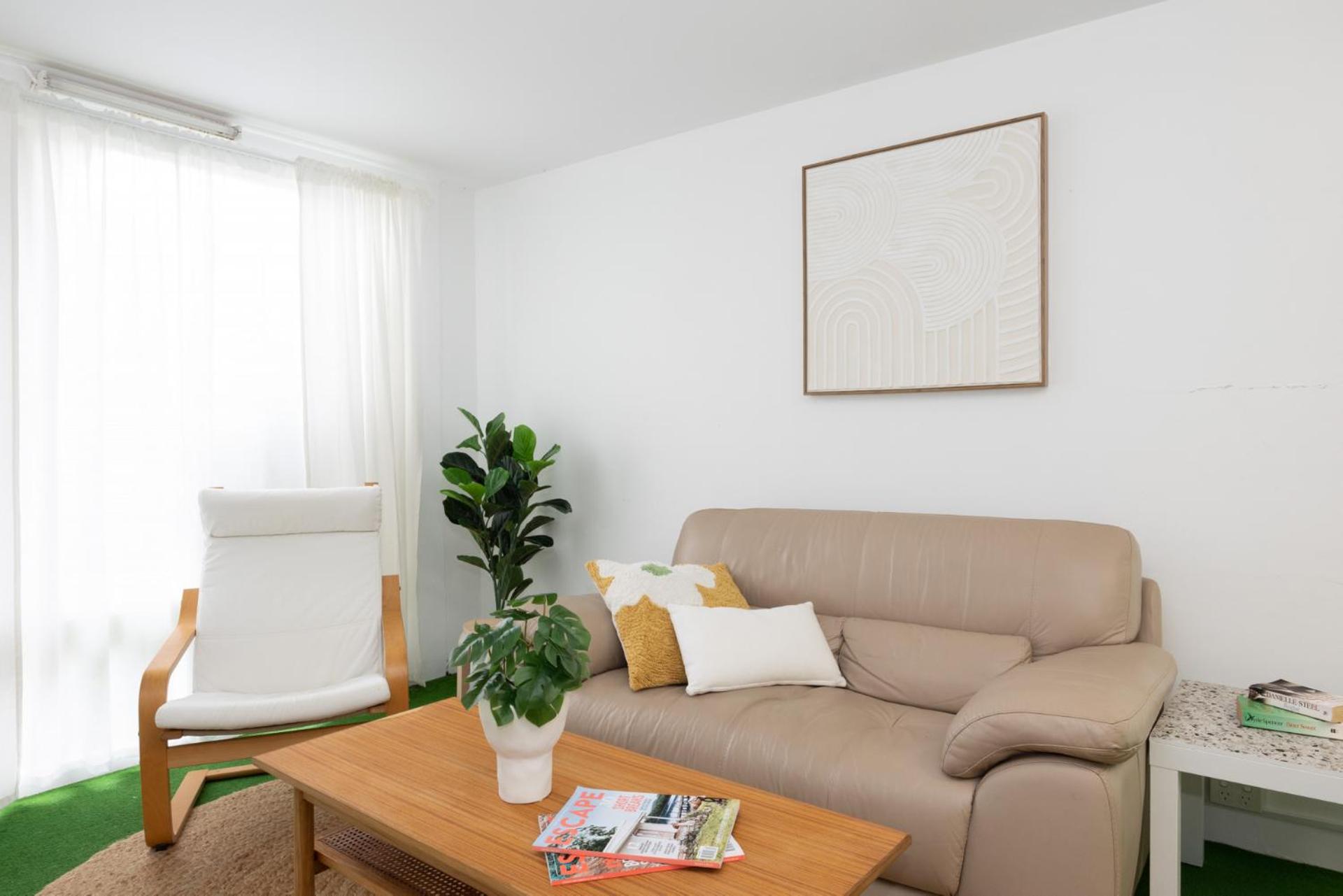 Two-Bedroom House photo 3