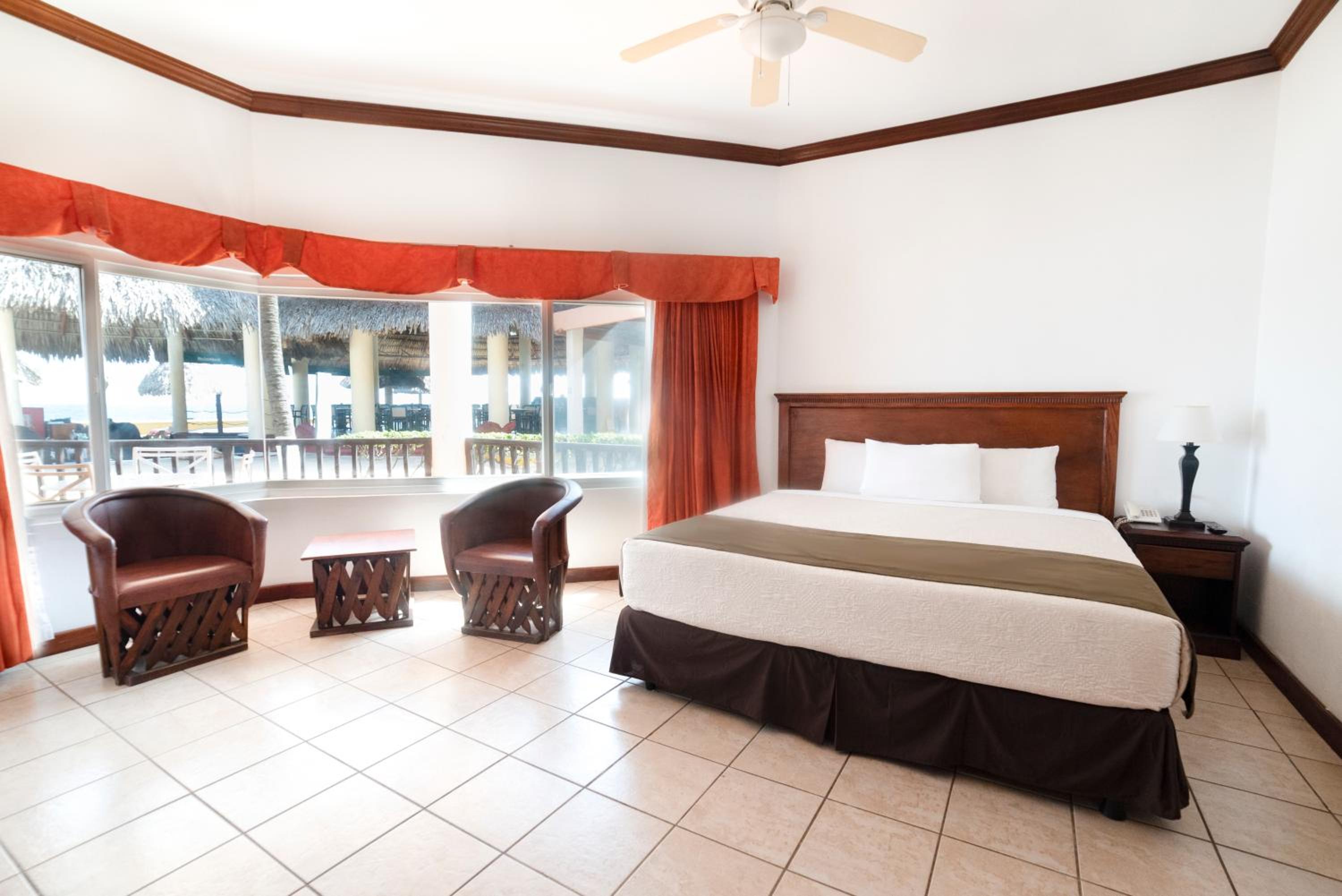Suite with Pool View photo 1