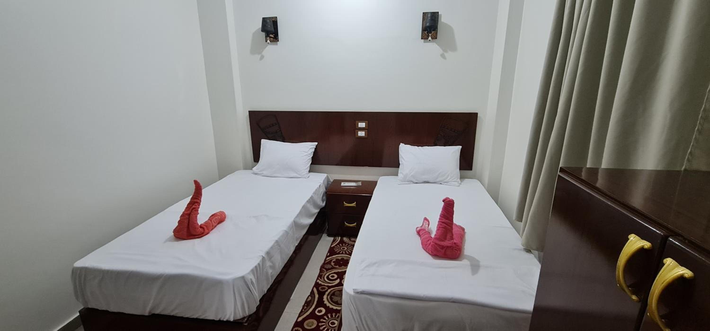 Double Room with Private Bathroom photo 3