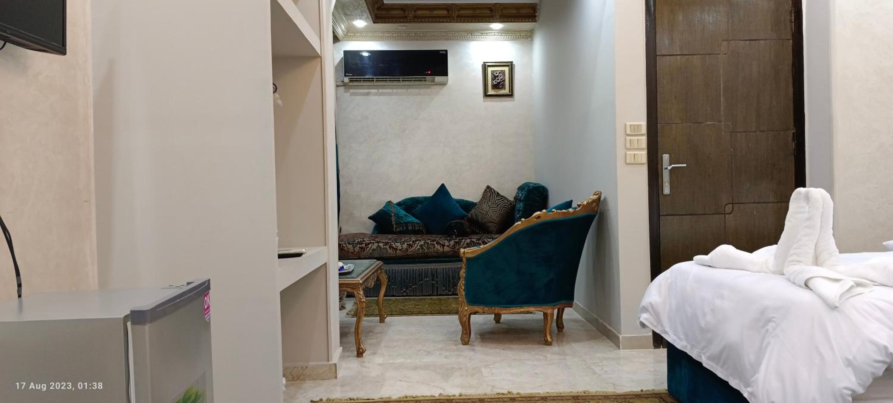 Deluxe Queen Room