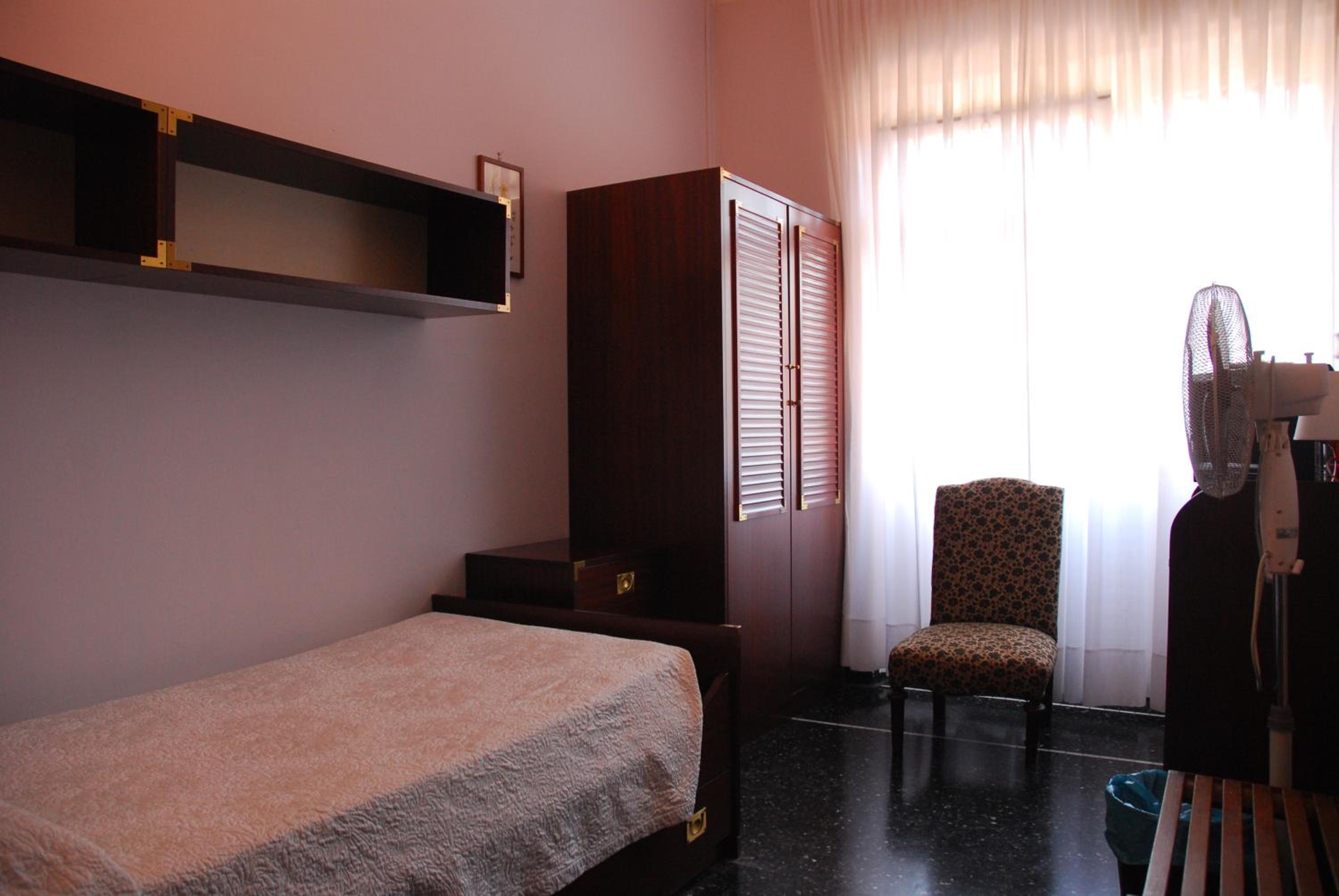 Double or Twin Room - Photo 4