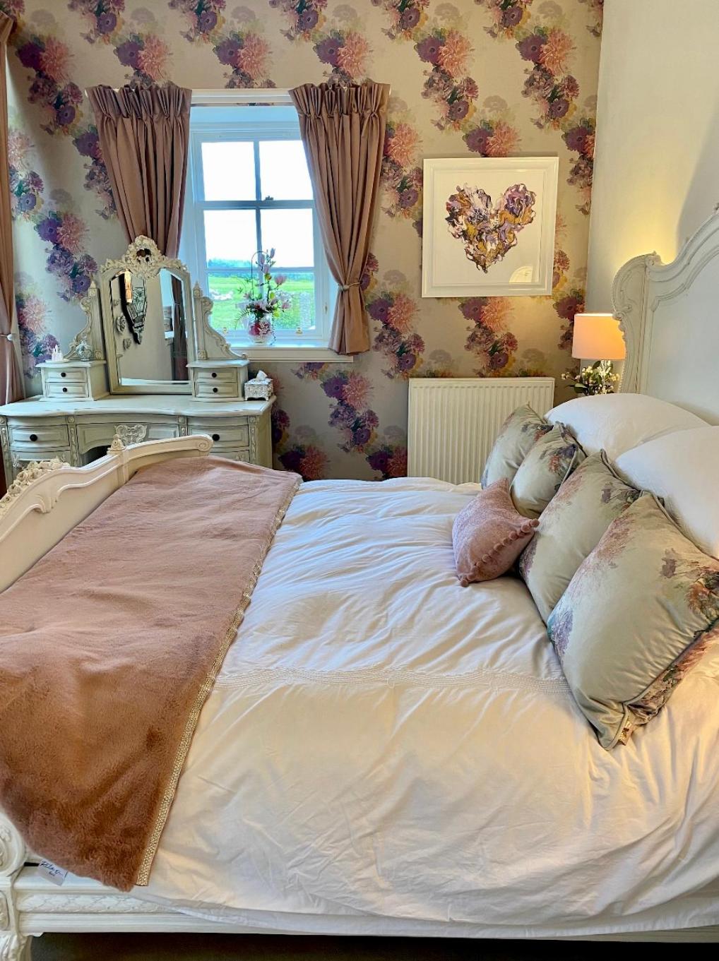 Superior King Room photo 3